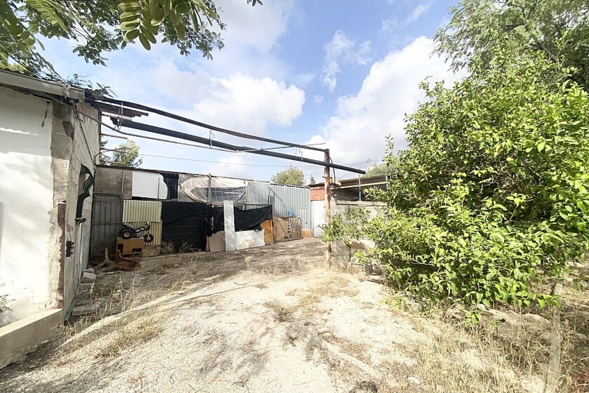Odsprzedaż - Country house - Crevillente