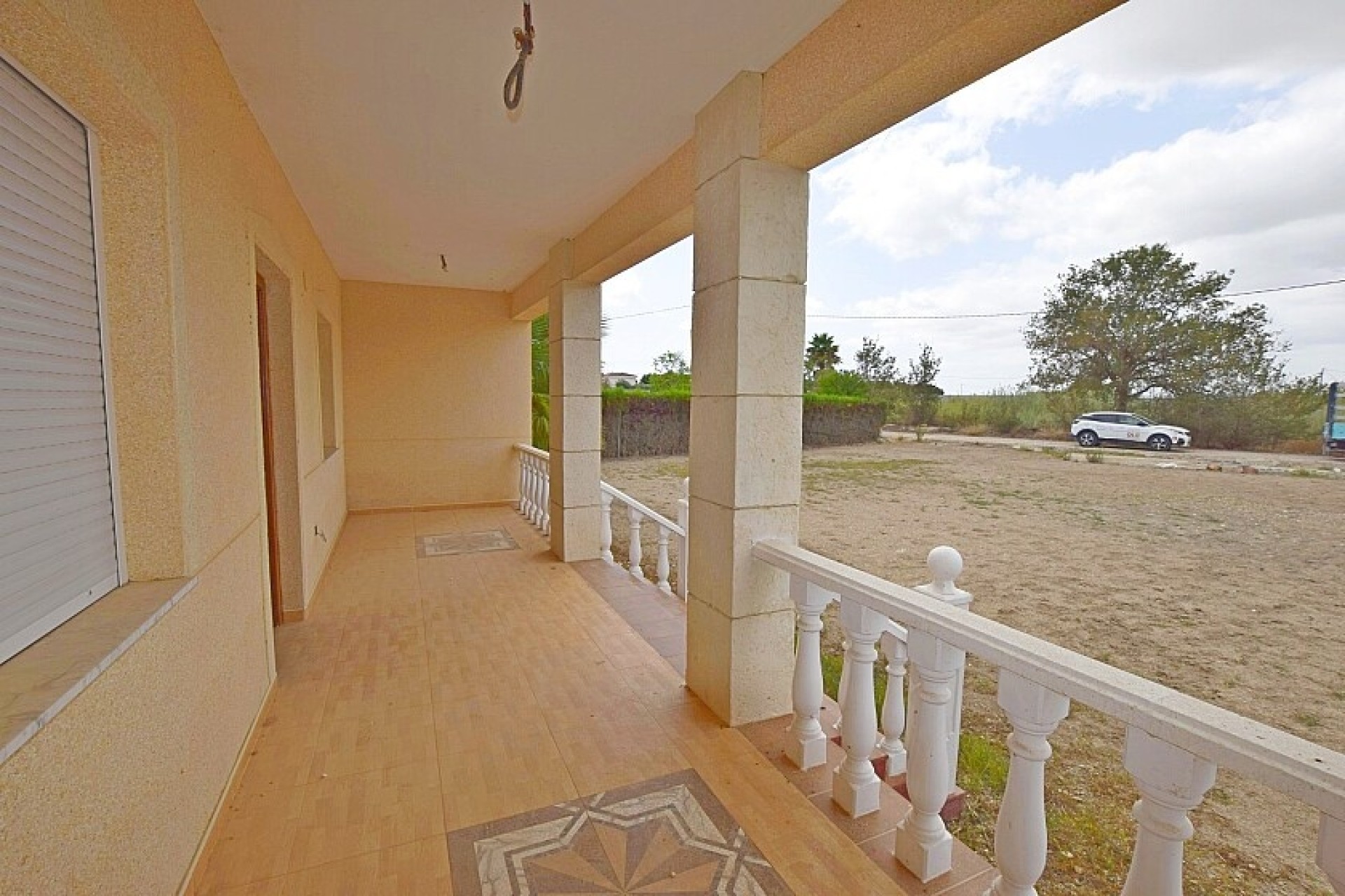 Odsprzedaż - Country house - Dolores