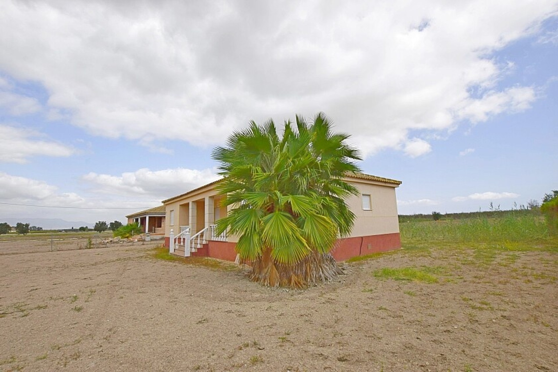 Odsprzedaż - Country house - Dolores