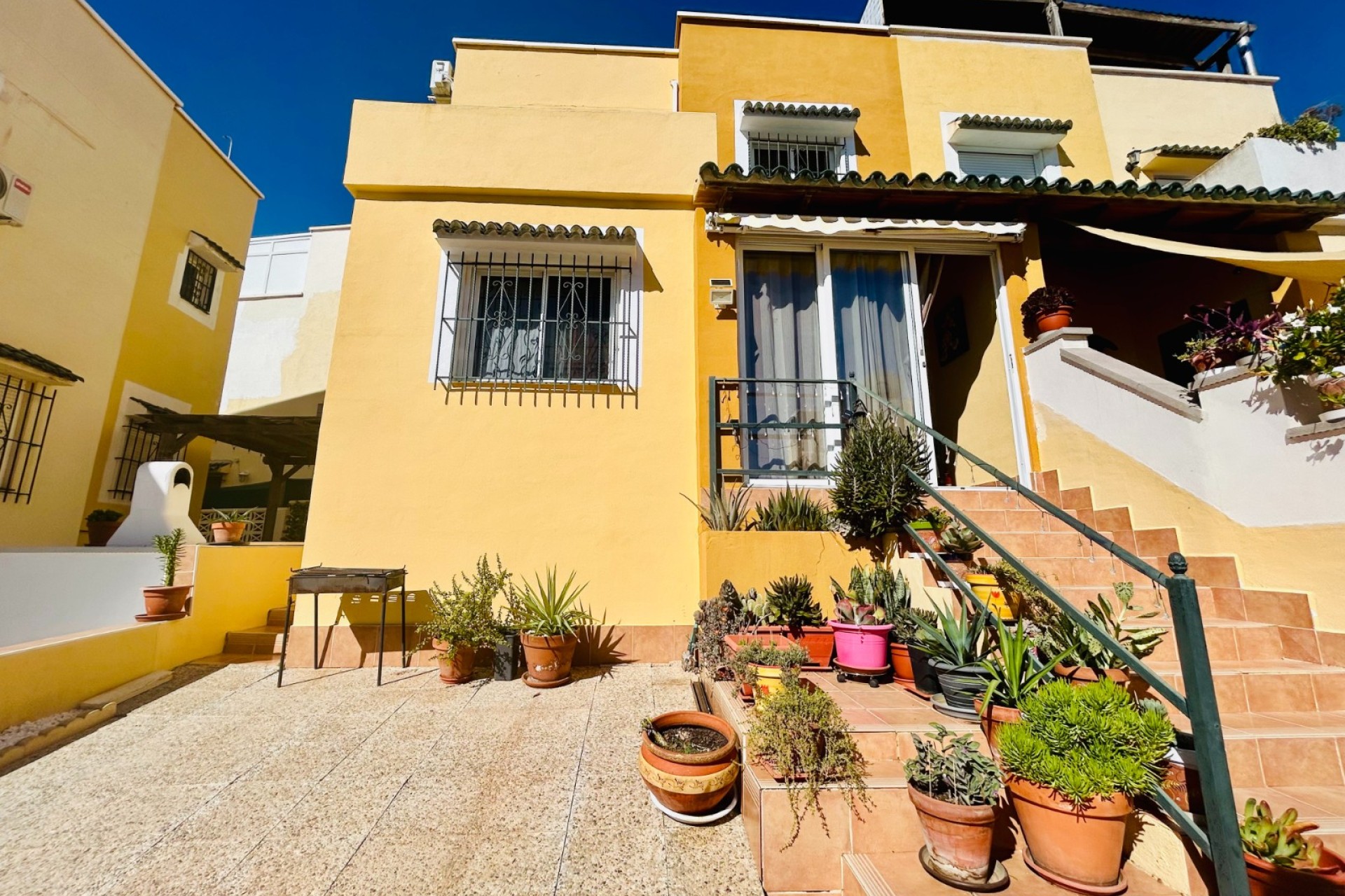 Odsprzedaż - Kamienica - Orihuela Costa - PAU 8