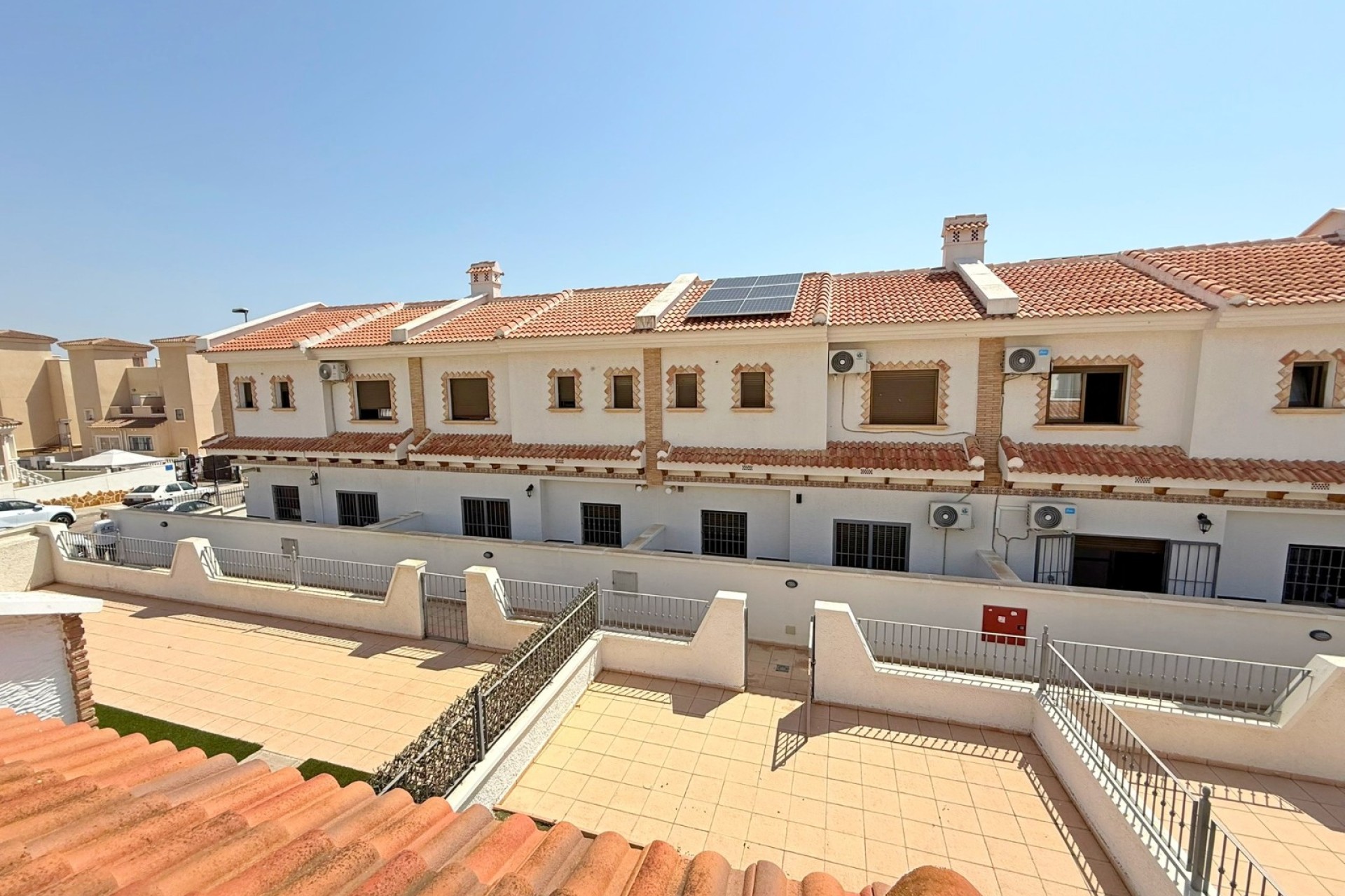 Odsprzedaż - Kamienica - San Miguel de Salinas