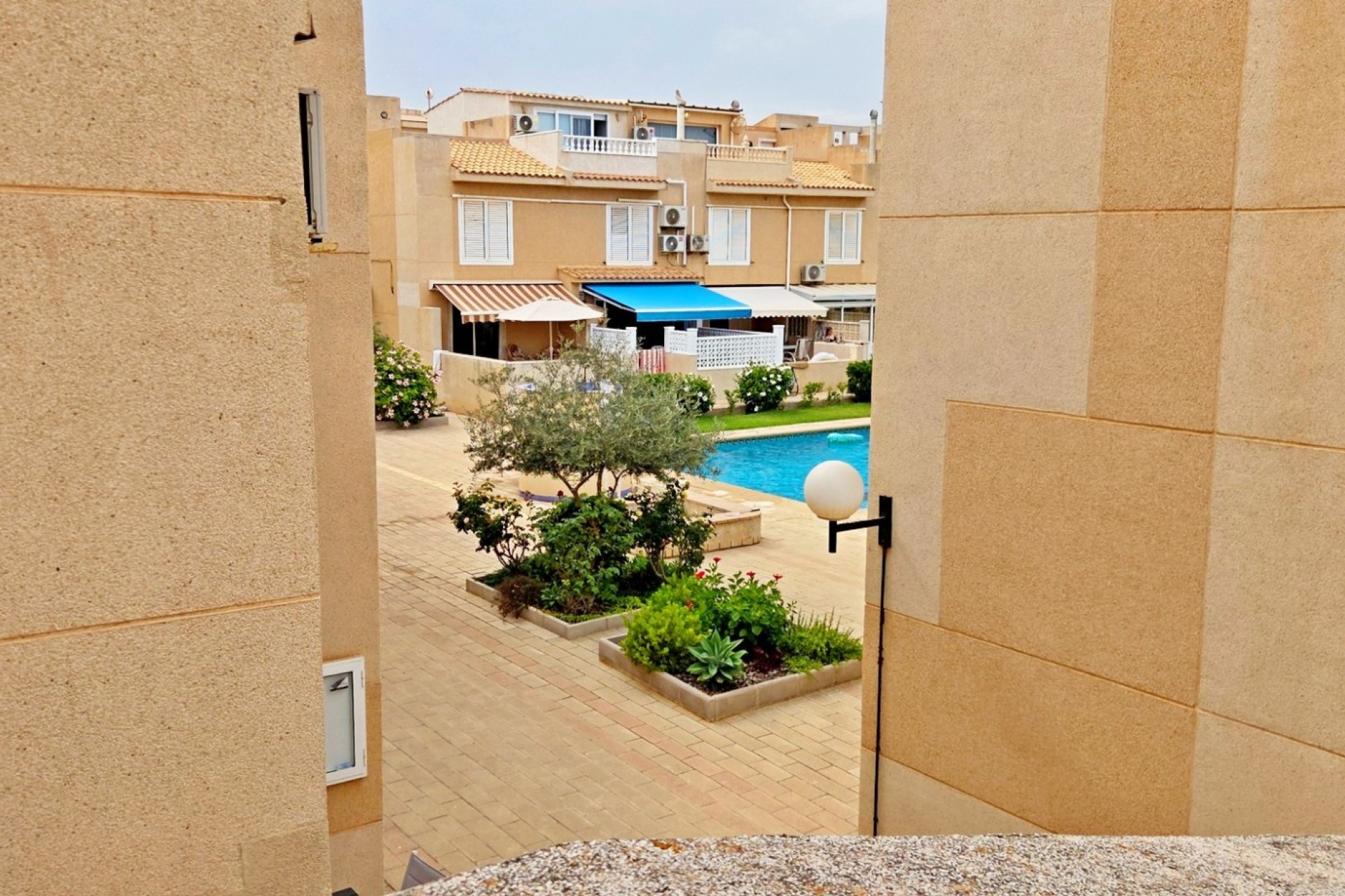 Odsprzedaż - Kamienica - Torrevieja - Calas - norte ciudad