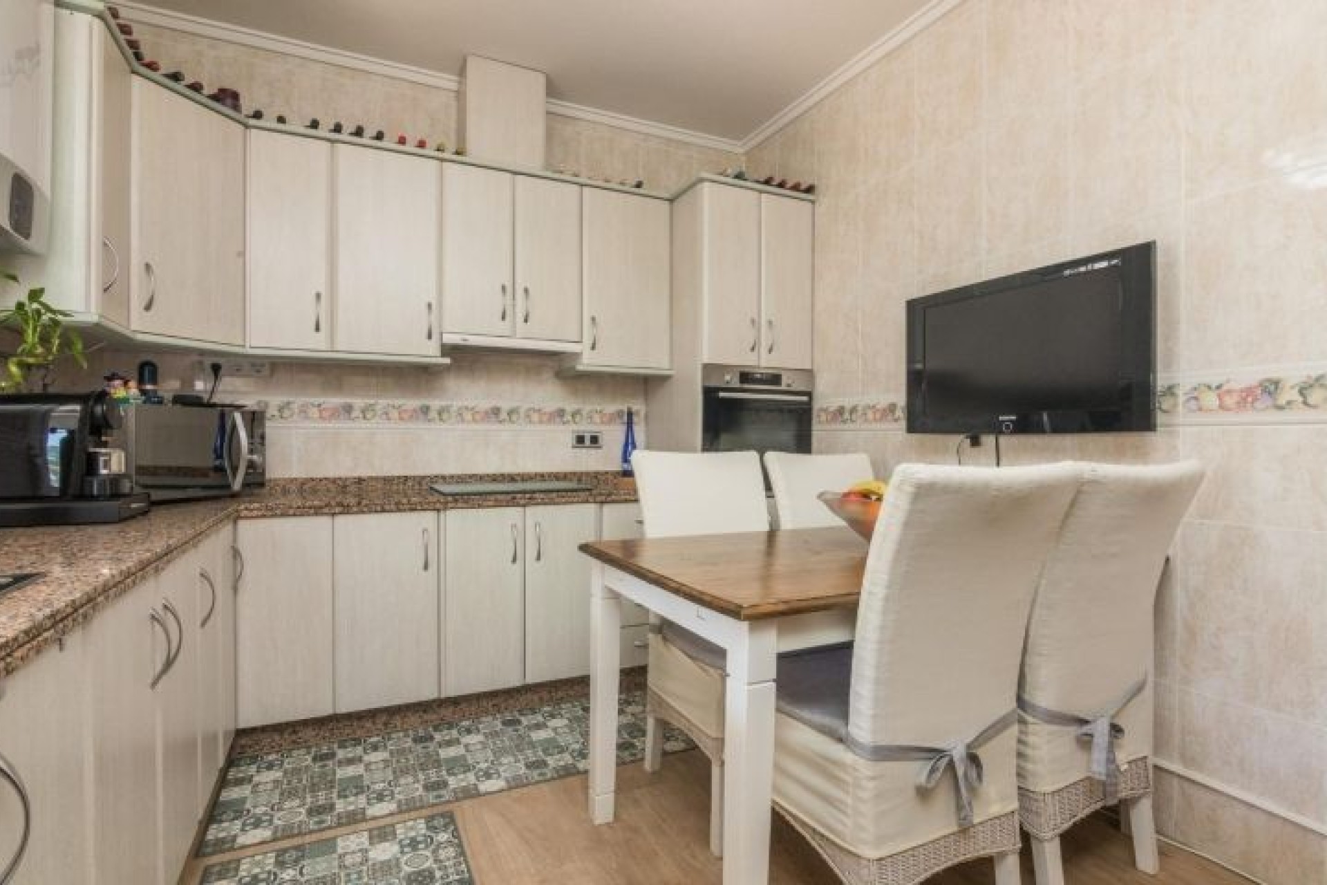 Odsprzedaż - Villa - Elche