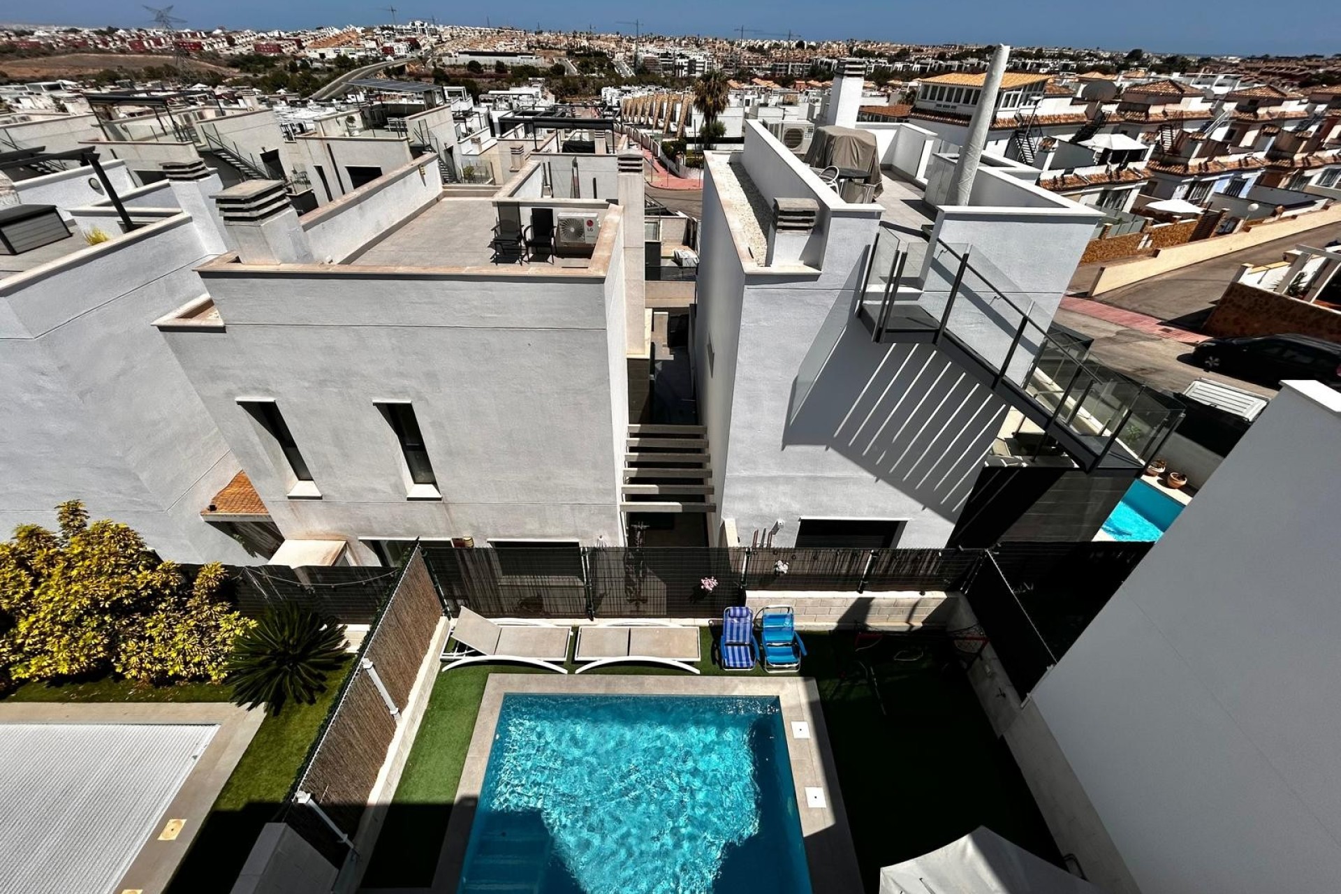 Odsprzedaż - Villa - Orihuela Costa - PAU 26