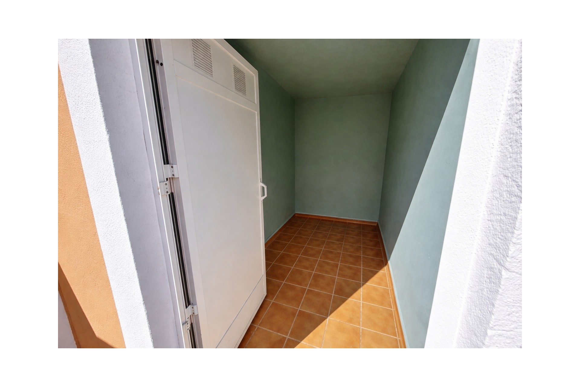 Odsprzedaż - Villa - Orihuela Costa - Villamartin area