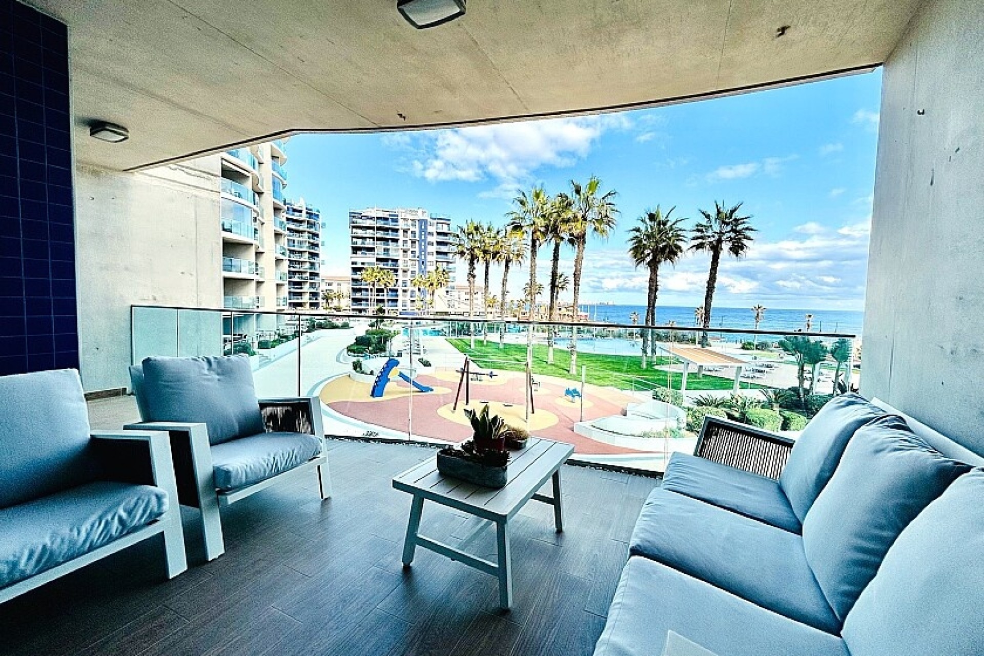 Перепродажа - Apartment - Punta Prima