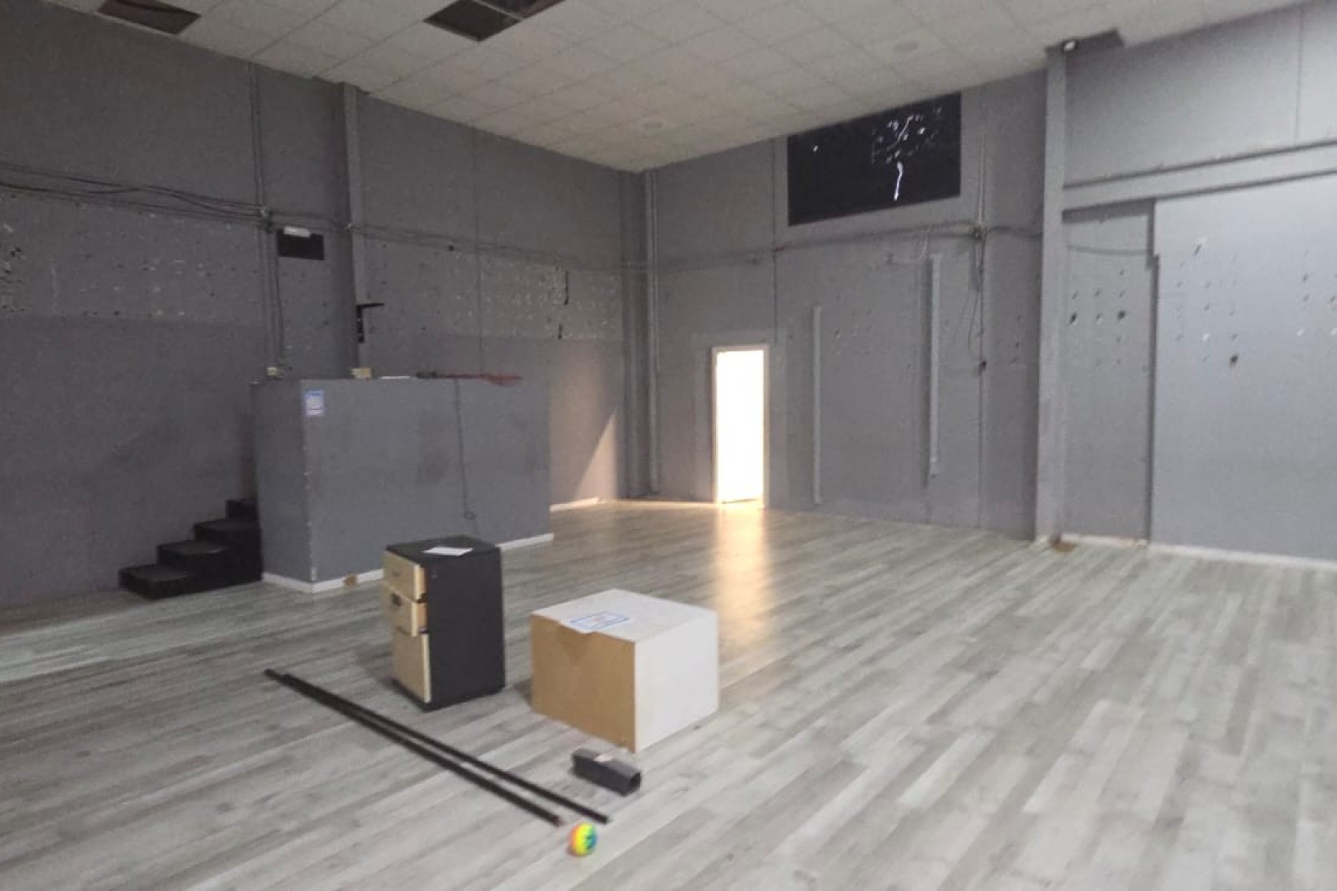 Перепродажа - Promyshlennaya yedinitsa - Torrevieja - Polígono industrial