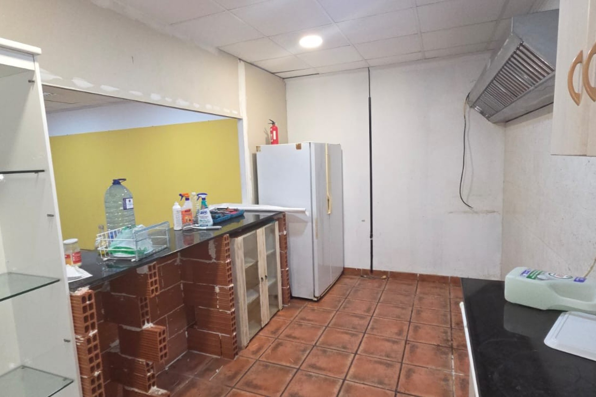 Перепродажа - Promyshlennaya yedinitsa - Torrevieja - Polígono industrial