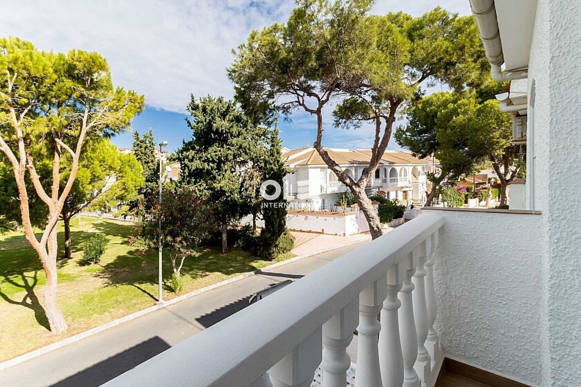 Перепродажа - Таунхаус - Orihuela Costa - La Zenia
