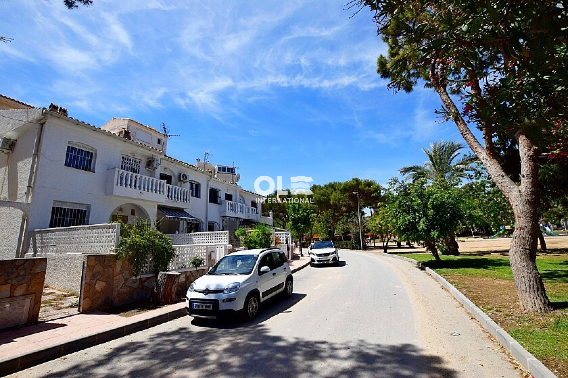 Перепродажа - Таунхаус - Orihuela Costa - La Zenia