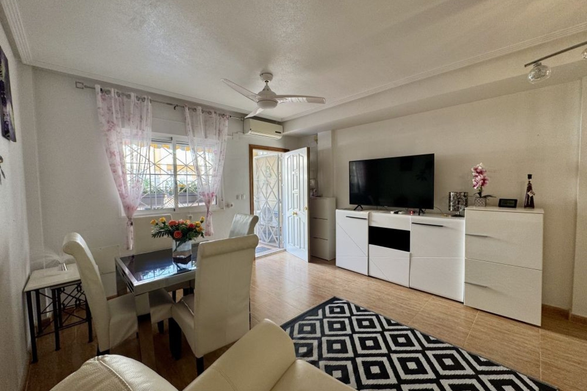 Перепродажа - Таунхаус - Orihuela Costa - Playa Flamenca