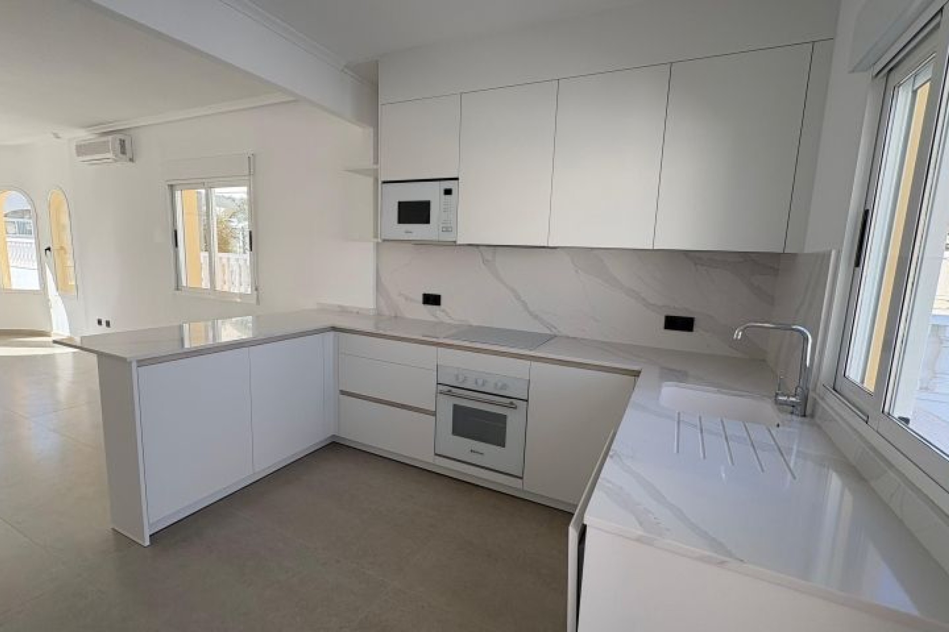 Перепродажа - Villa - Algorfa