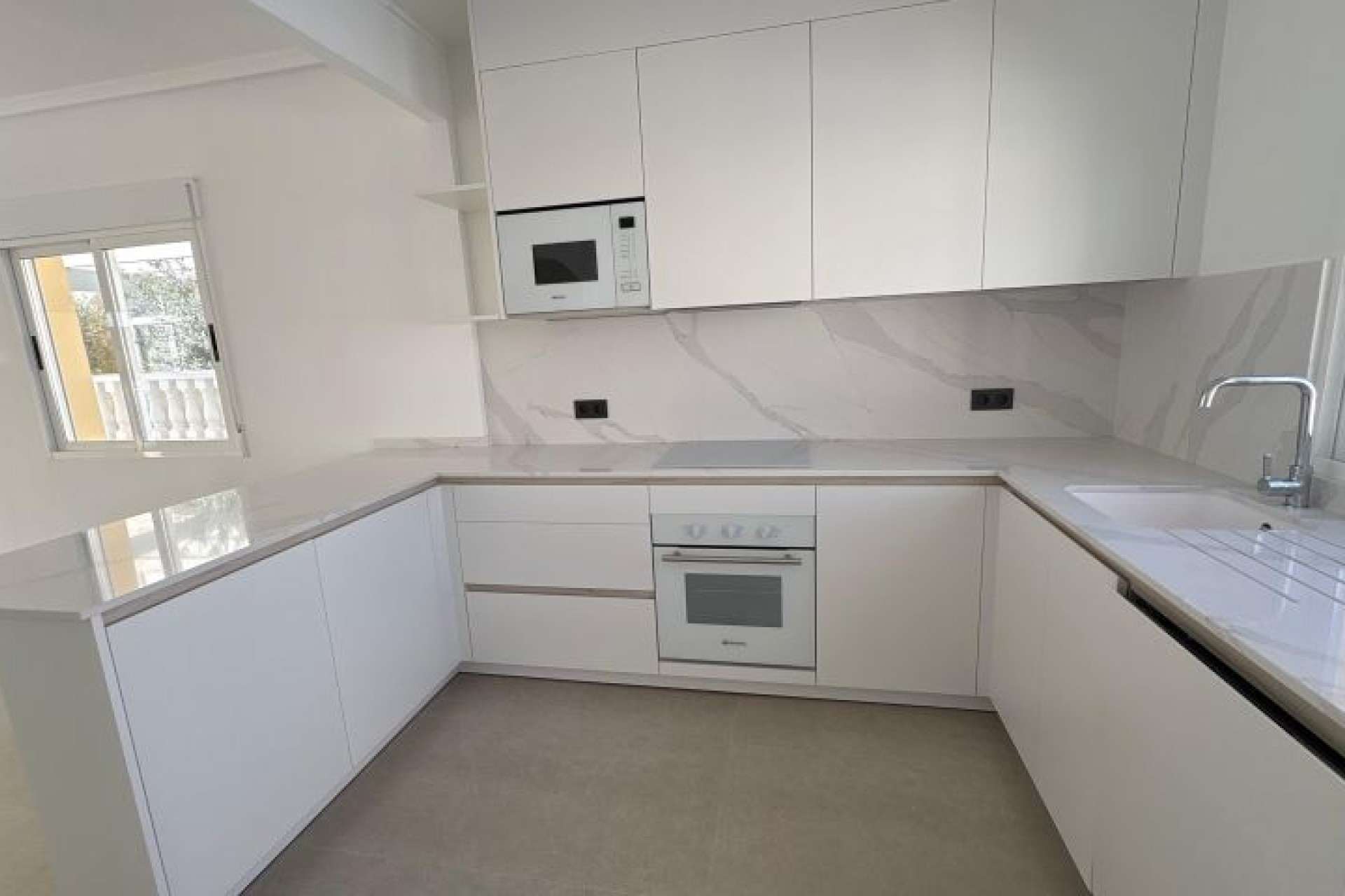 Перепродажа - Villa - Algorfa