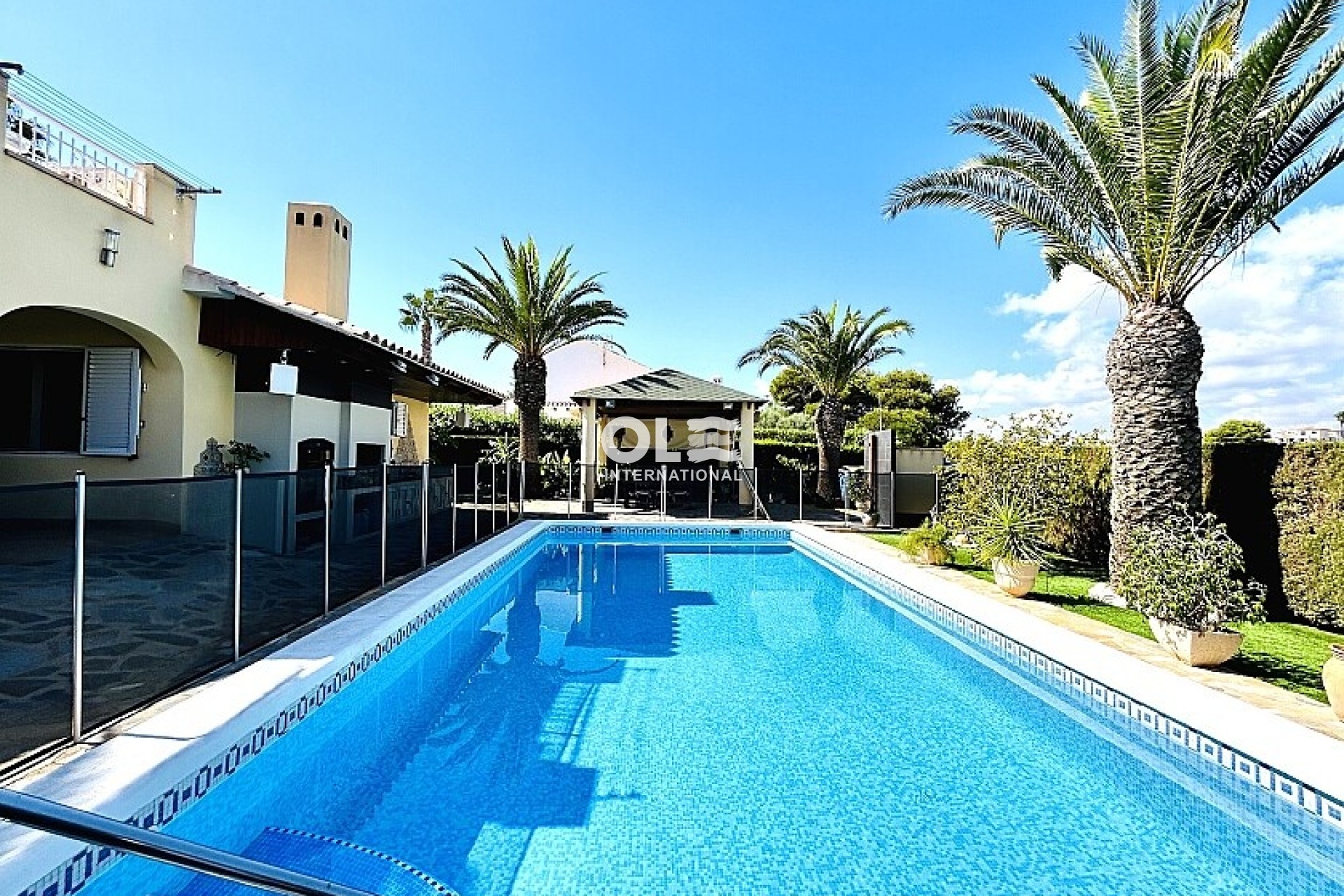Перепродажа - Villa - Orihuela Costa - Cabo Roig
