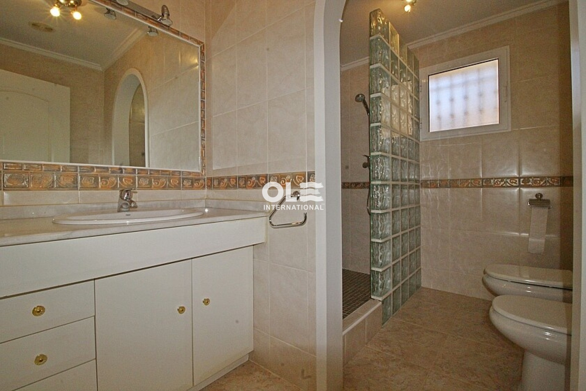 Перепродажа - Villa - Orihuela Costa - La Zenia