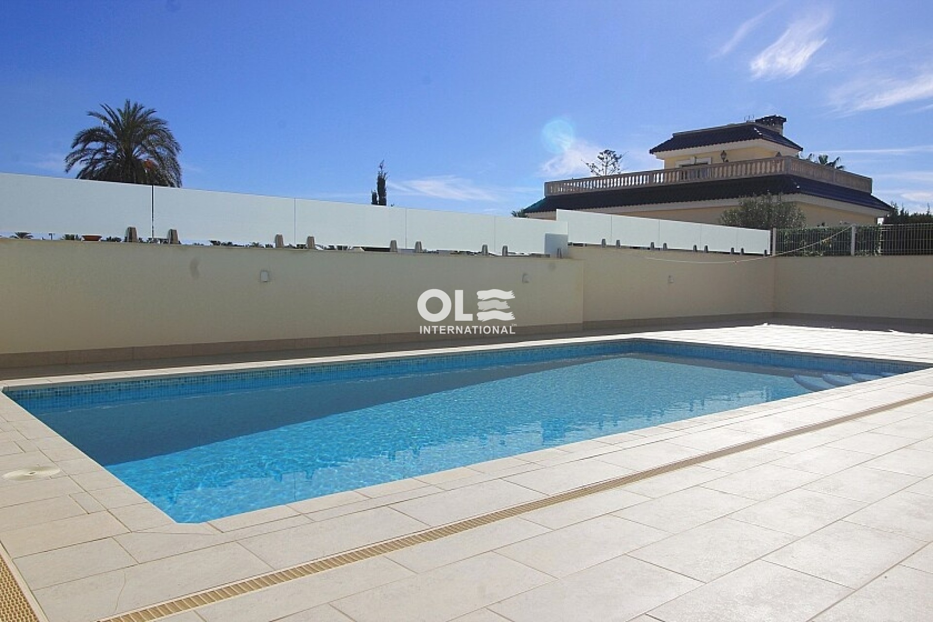 Перепродажа - Villa - Orihuela Costa - La Zenia