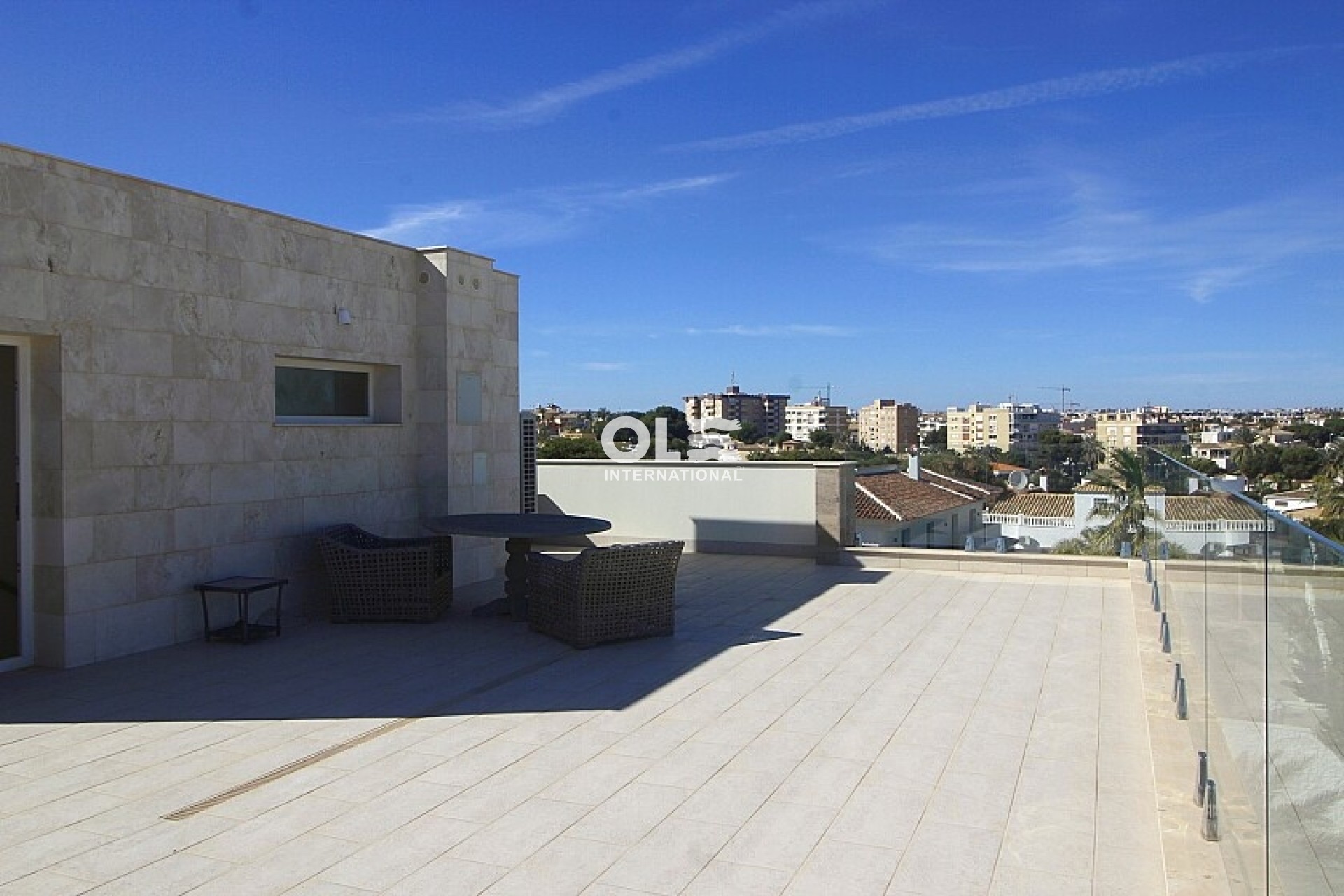 Перепродажа - Villa - Orihuela Costa - La Zenia