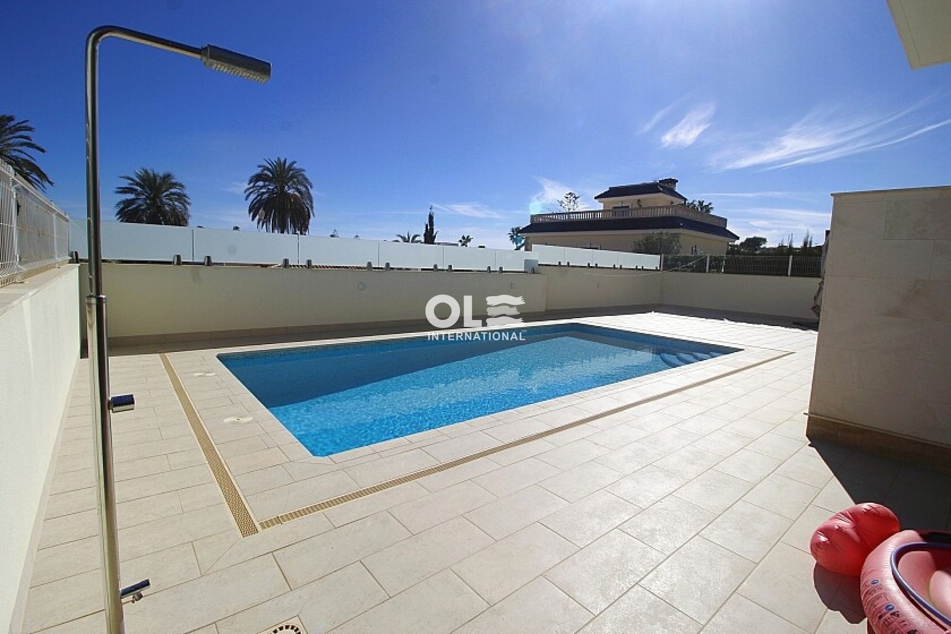 Перепродажа - Villa - Orihuela Costa - La Zenia