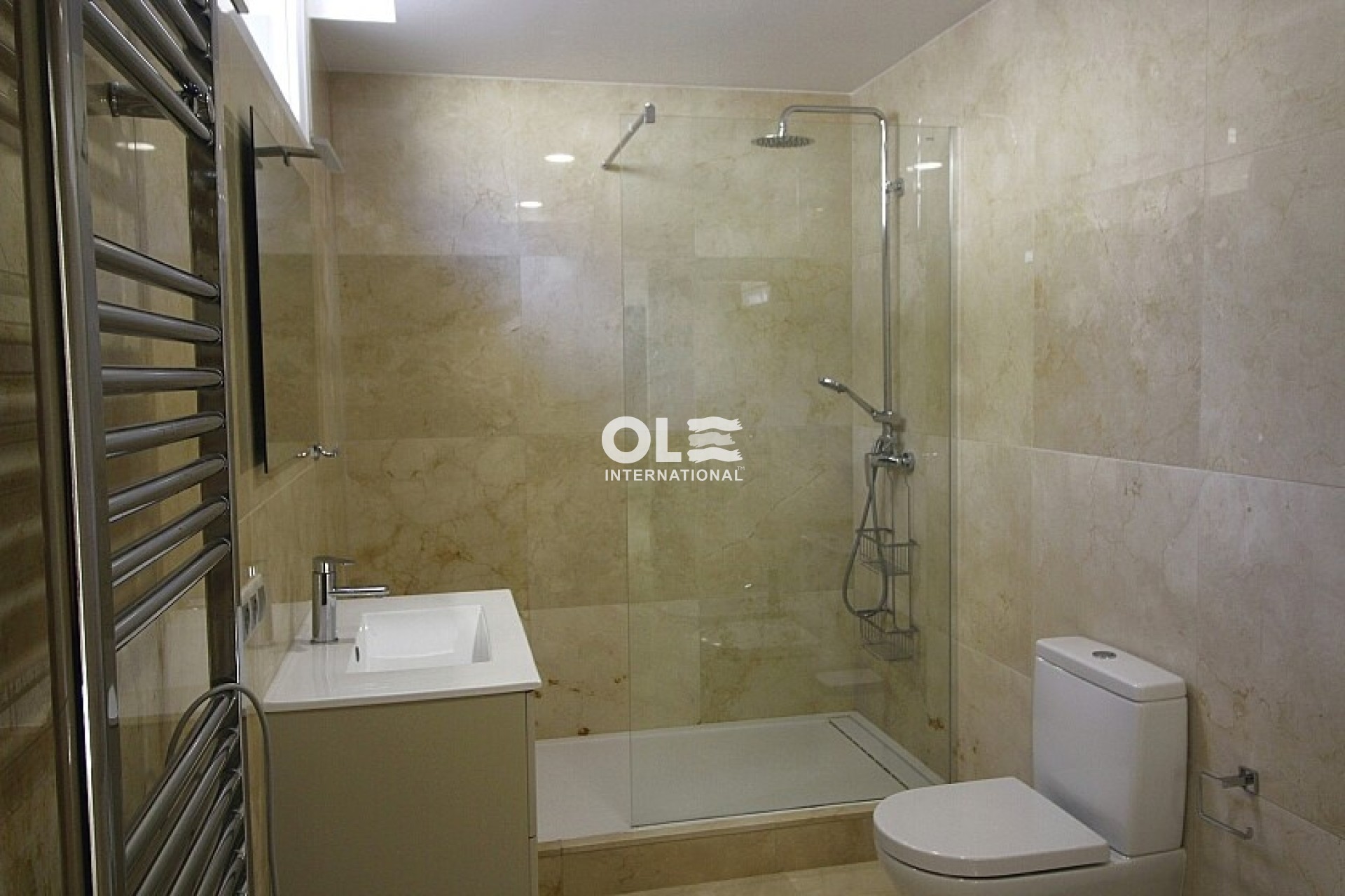 Перепродажа - Villa - Orihuela Costa - La Zenia