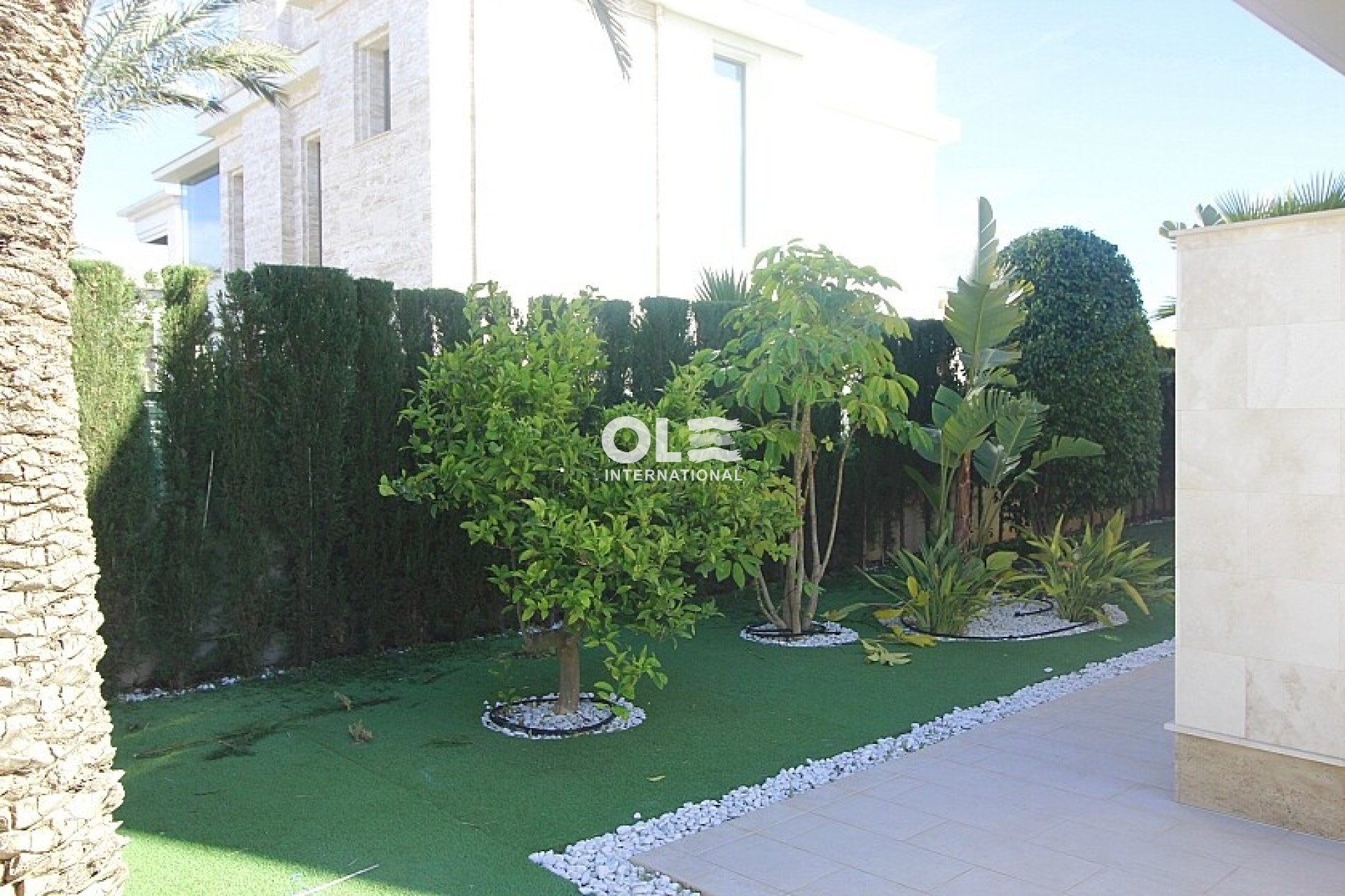Перепродажа - Villa - Orihuela Costa - La Zenia