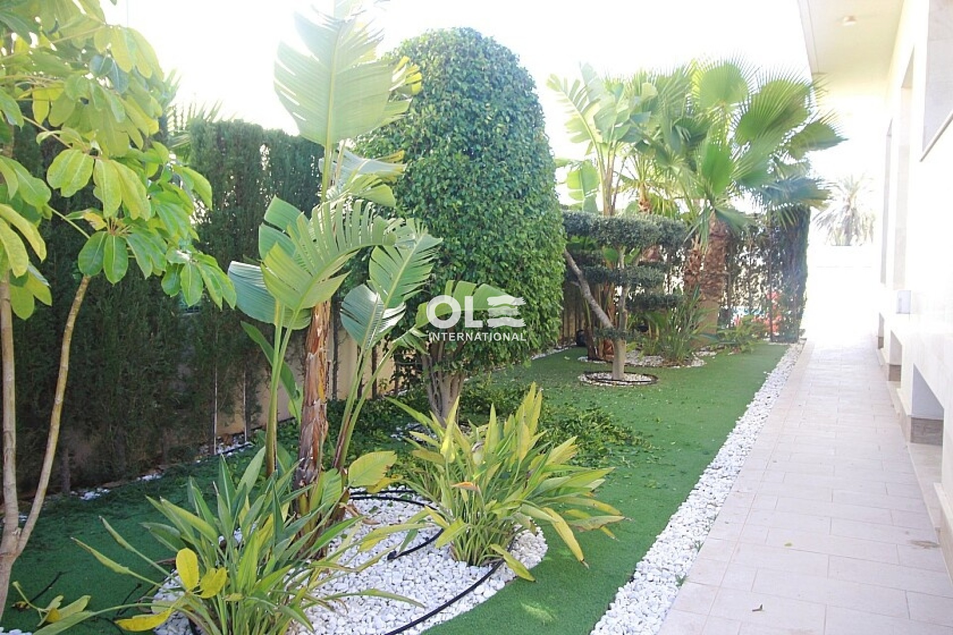 Перепродажа - Villa - Orihuela Costa - La Zenia