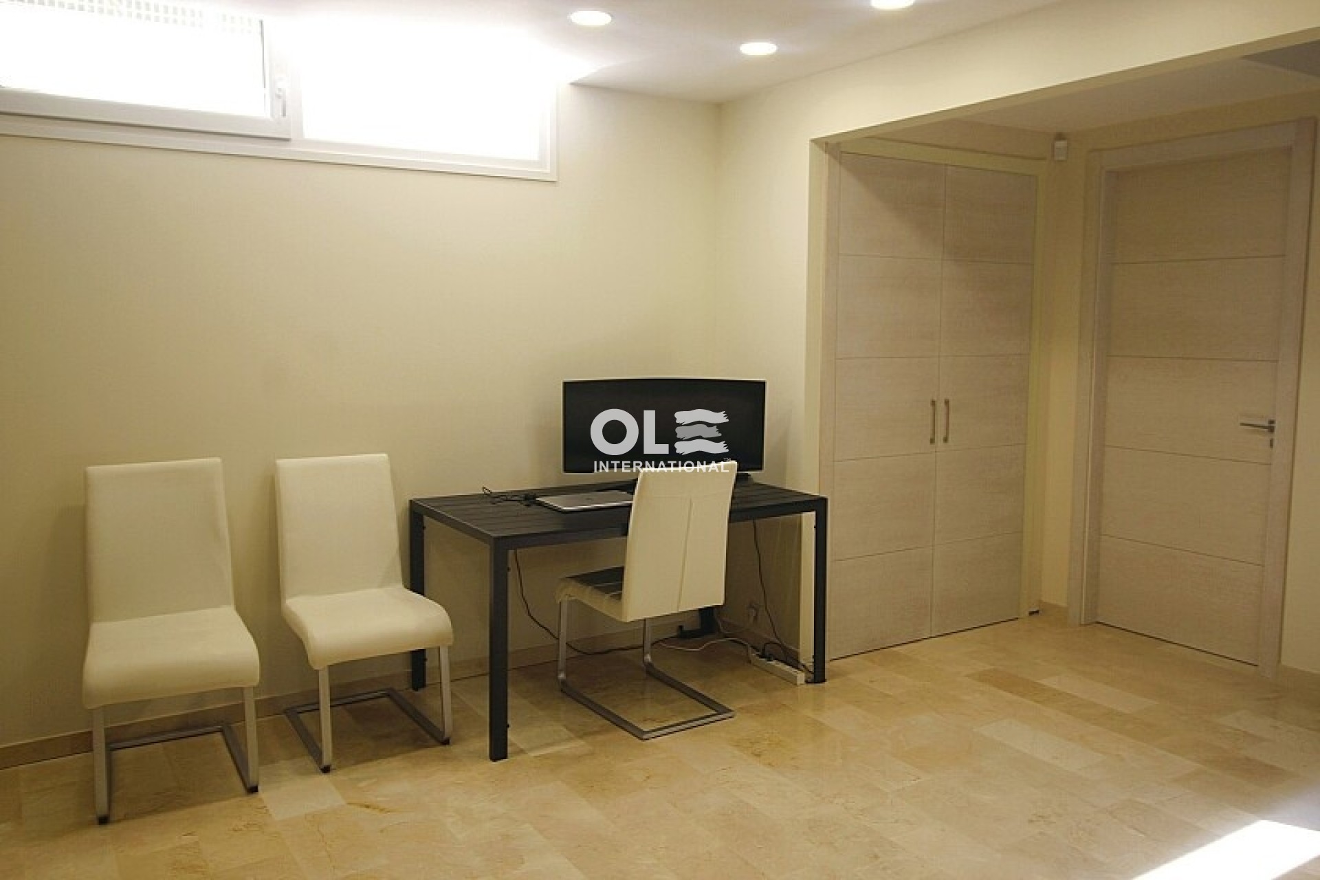 Перепродажа - Villa - Orihuela Costa - La Zenia