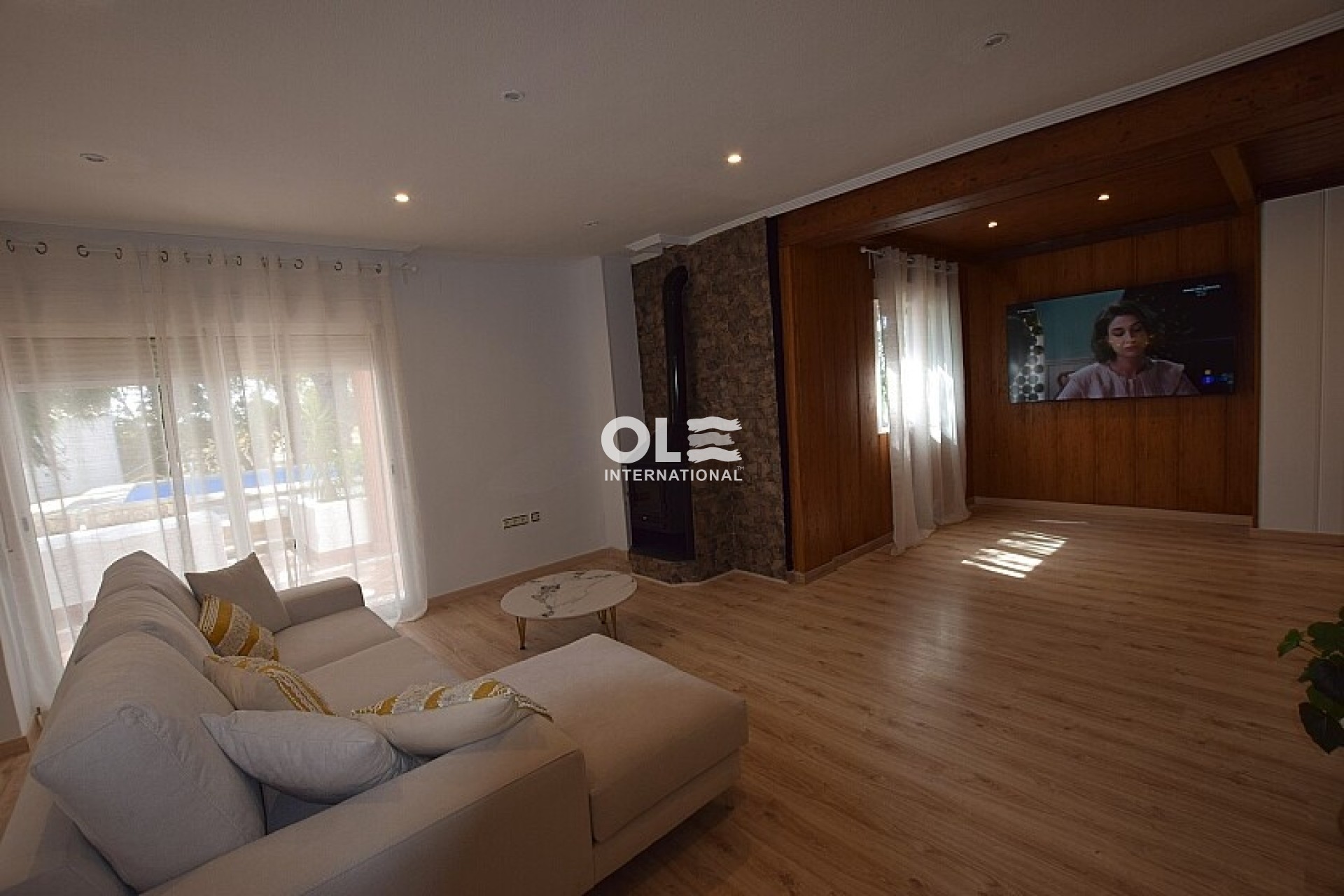 Перепродажа - Villa - Orihuela Costa - Orihuela