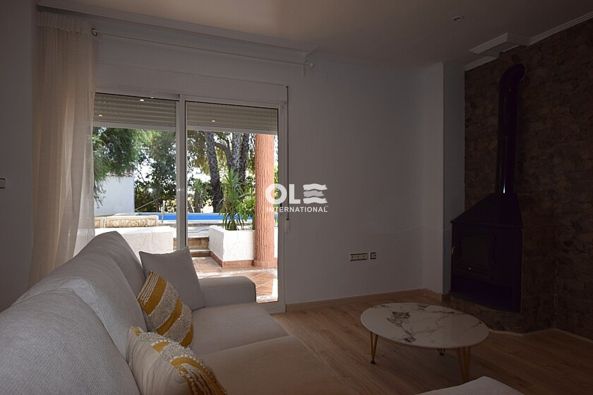 Перепродажа - Villa - Orihuela Costa - Orihuela