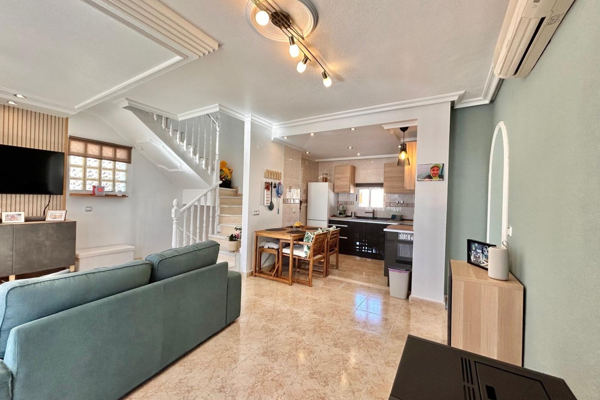 Перепродажа - Villa - Orihuela Costa - Villamartin area