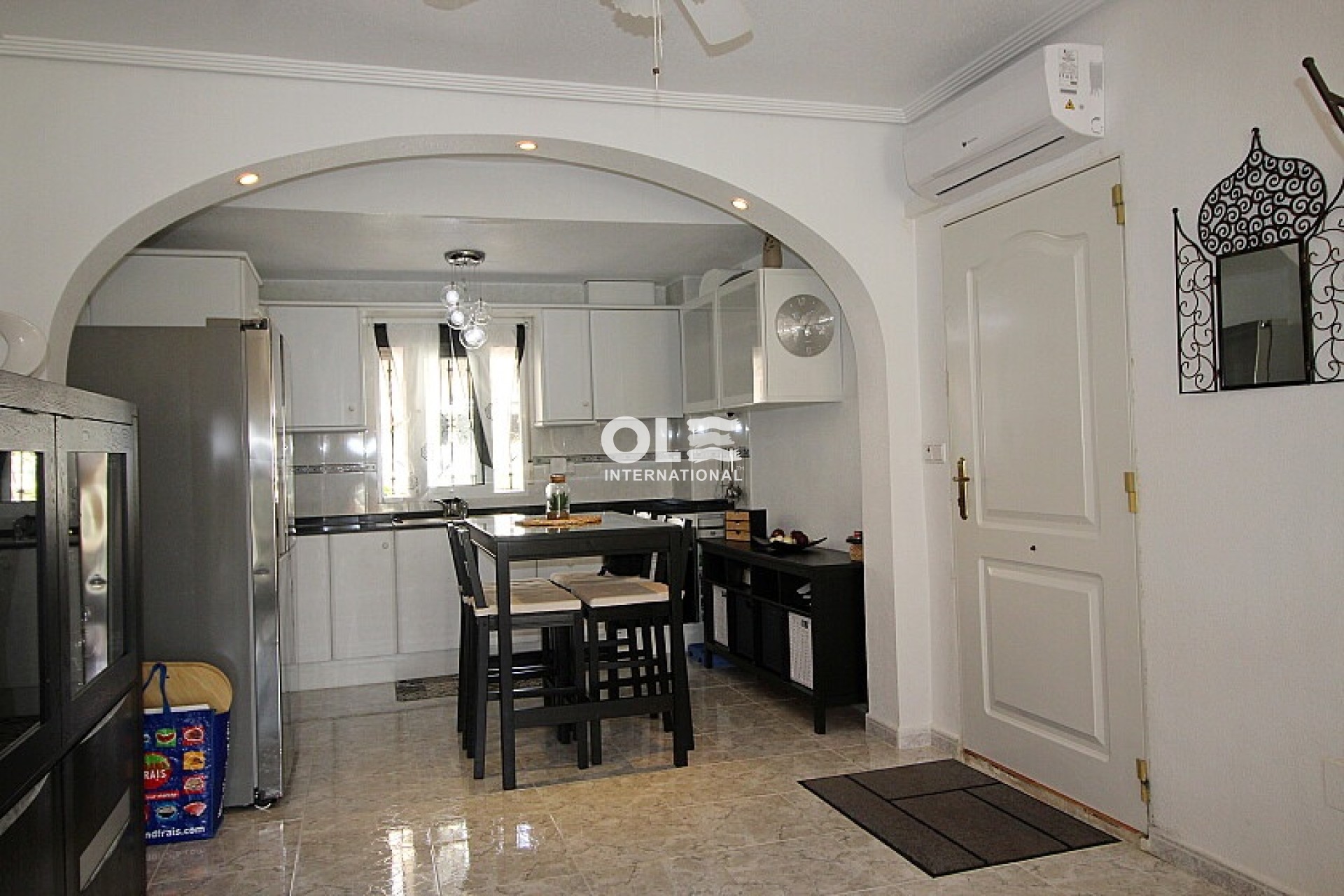 Перепродажа - Villa - Orihuela Costa - Villamartin area