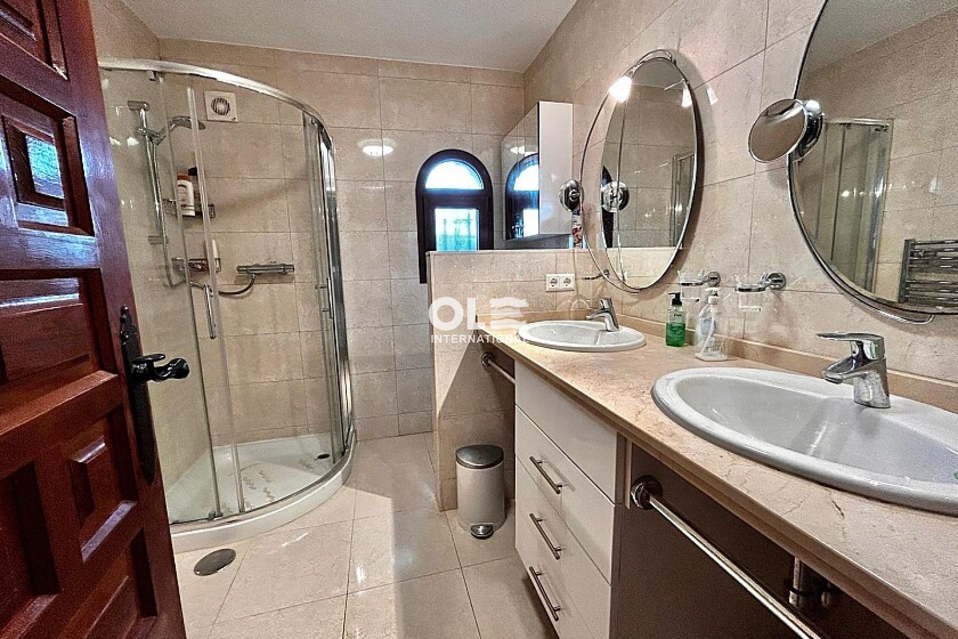 Перепродажа - Villa - Orihuela Costa - Villamartín