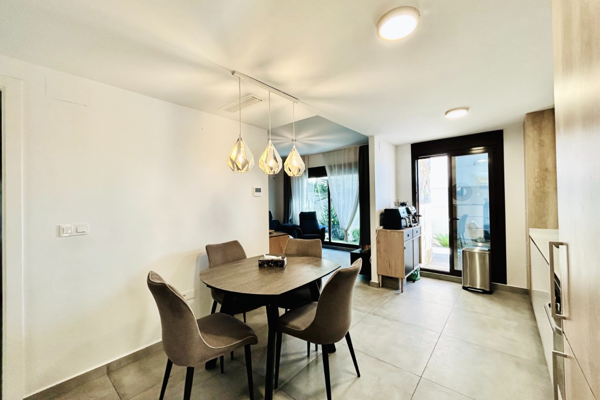 Перепродажа - Villa - Orihuela Costa - Villamartín