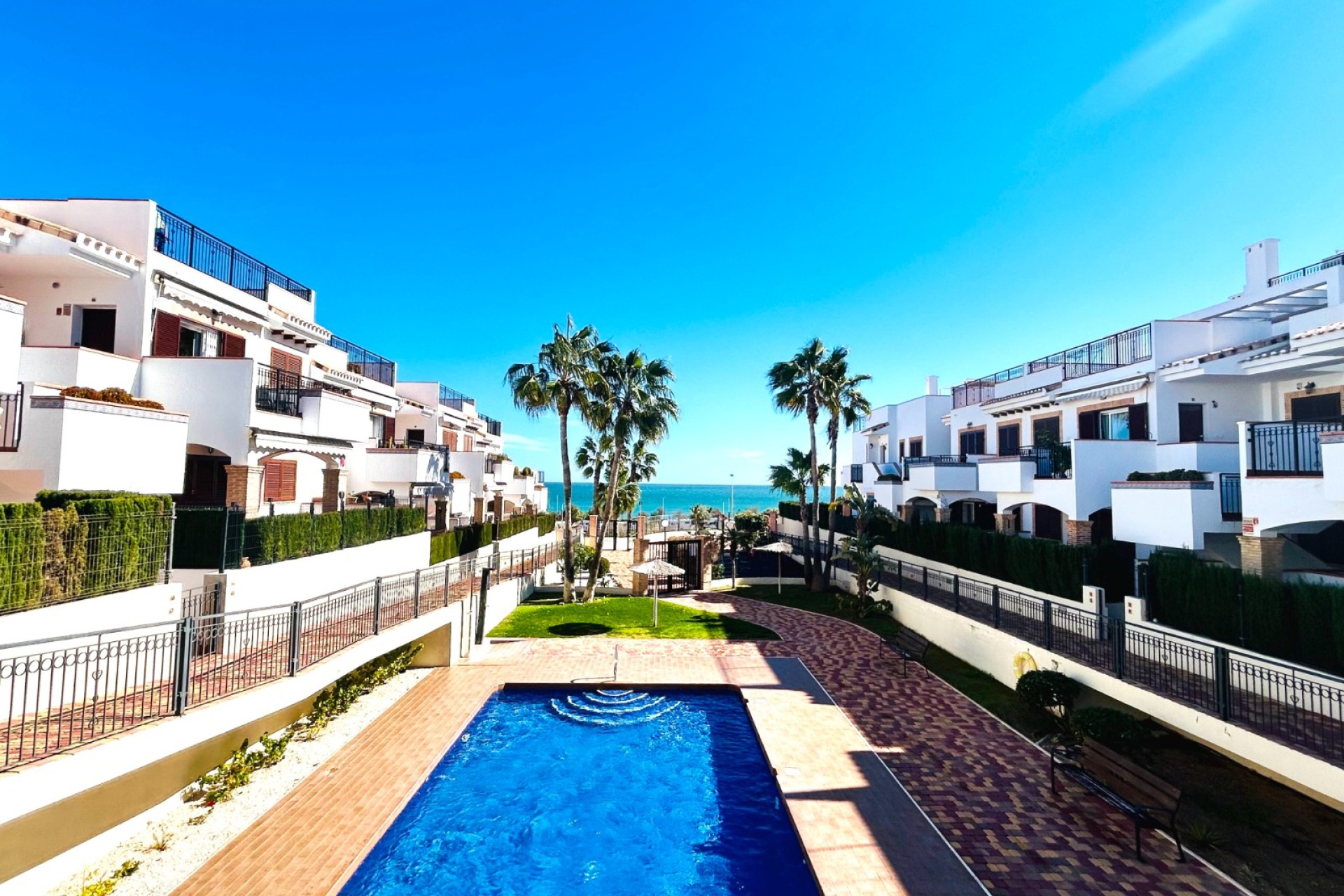 Resale - Apartment - La Mata - Torreblanca