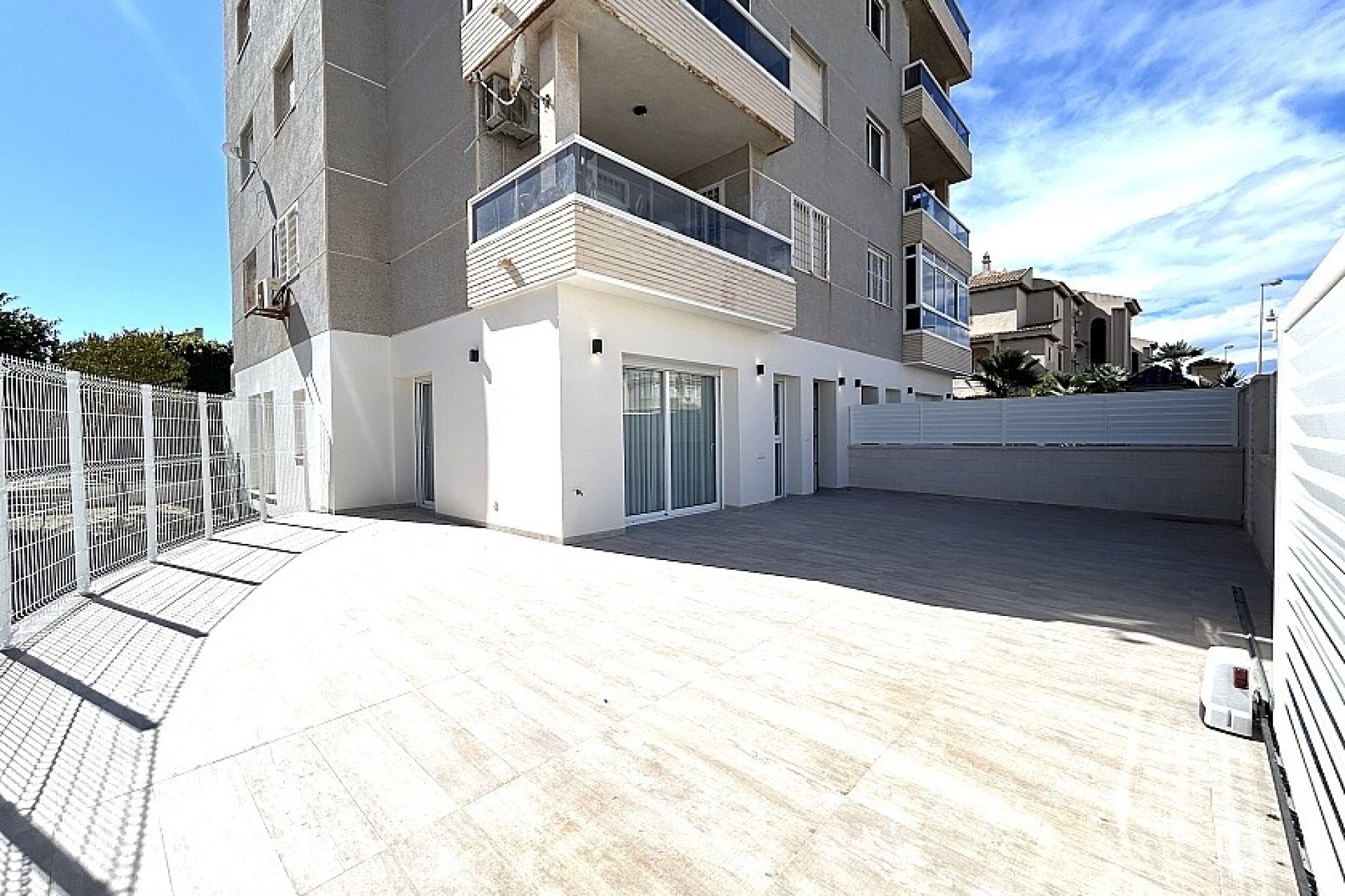 Resale - Apartment - La Mata - Torreblanca