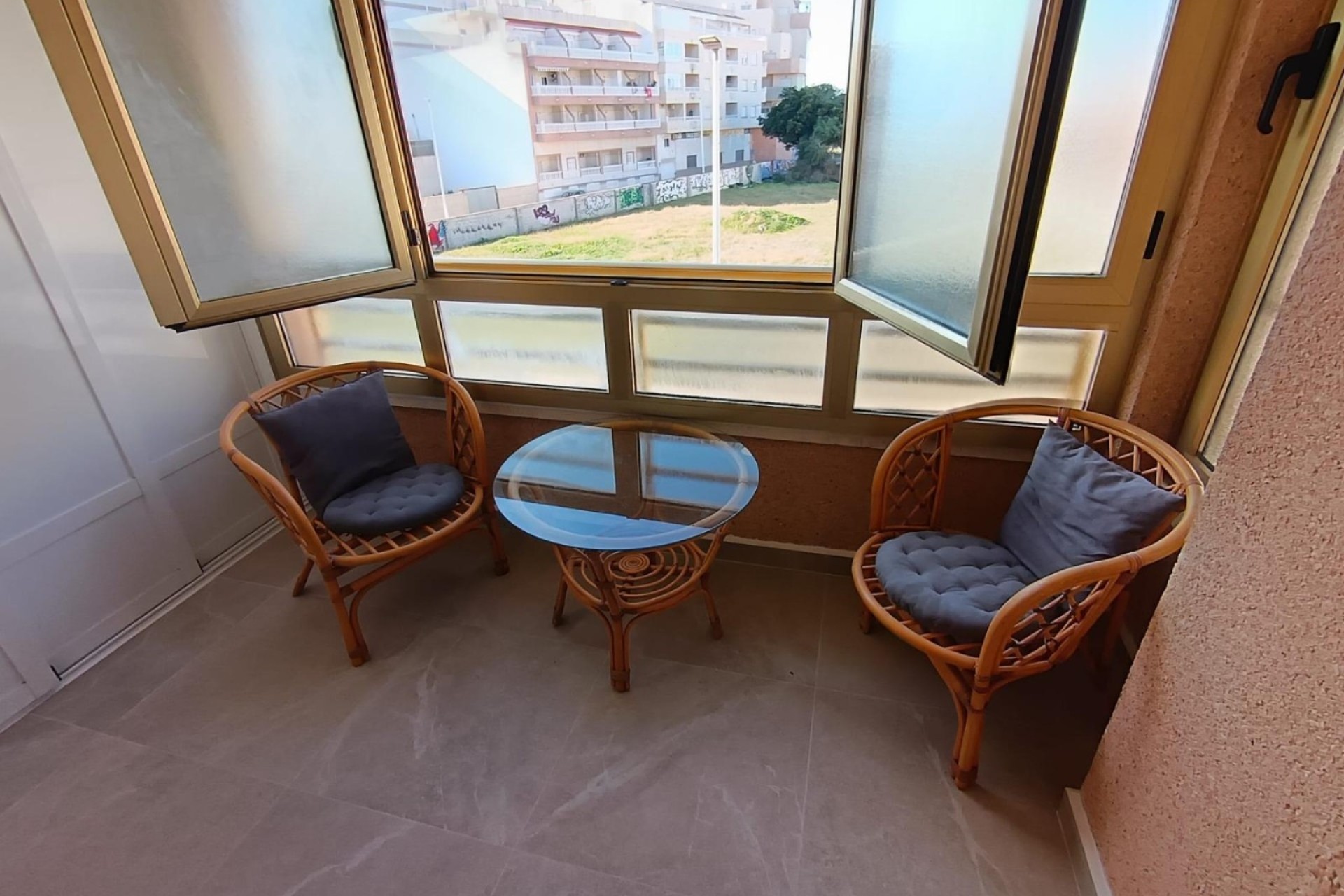 Resale - Apartment - La Mata