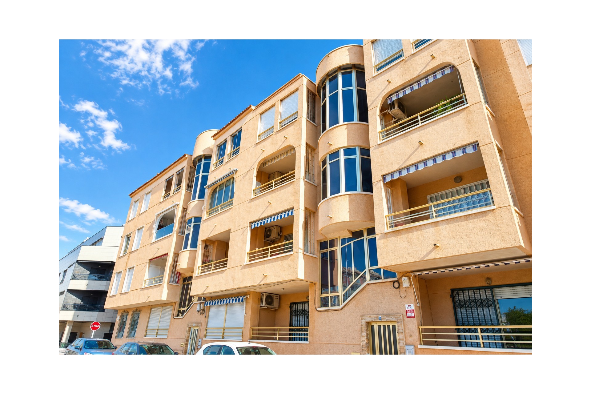 Resale - Apartment - La Mata