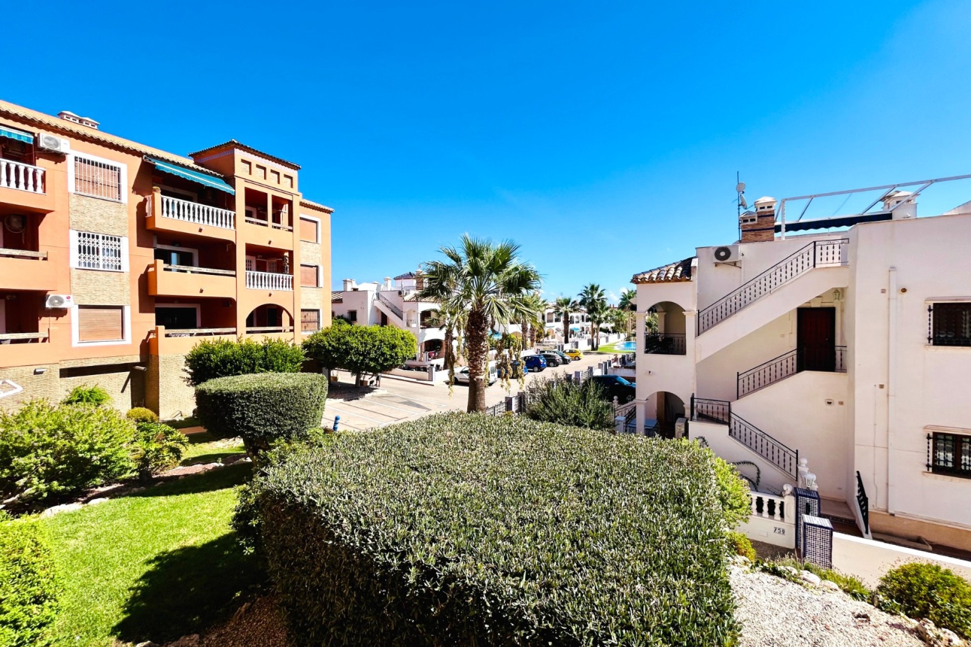 Resale - Apartment - Orihuela Costa - PAU 8