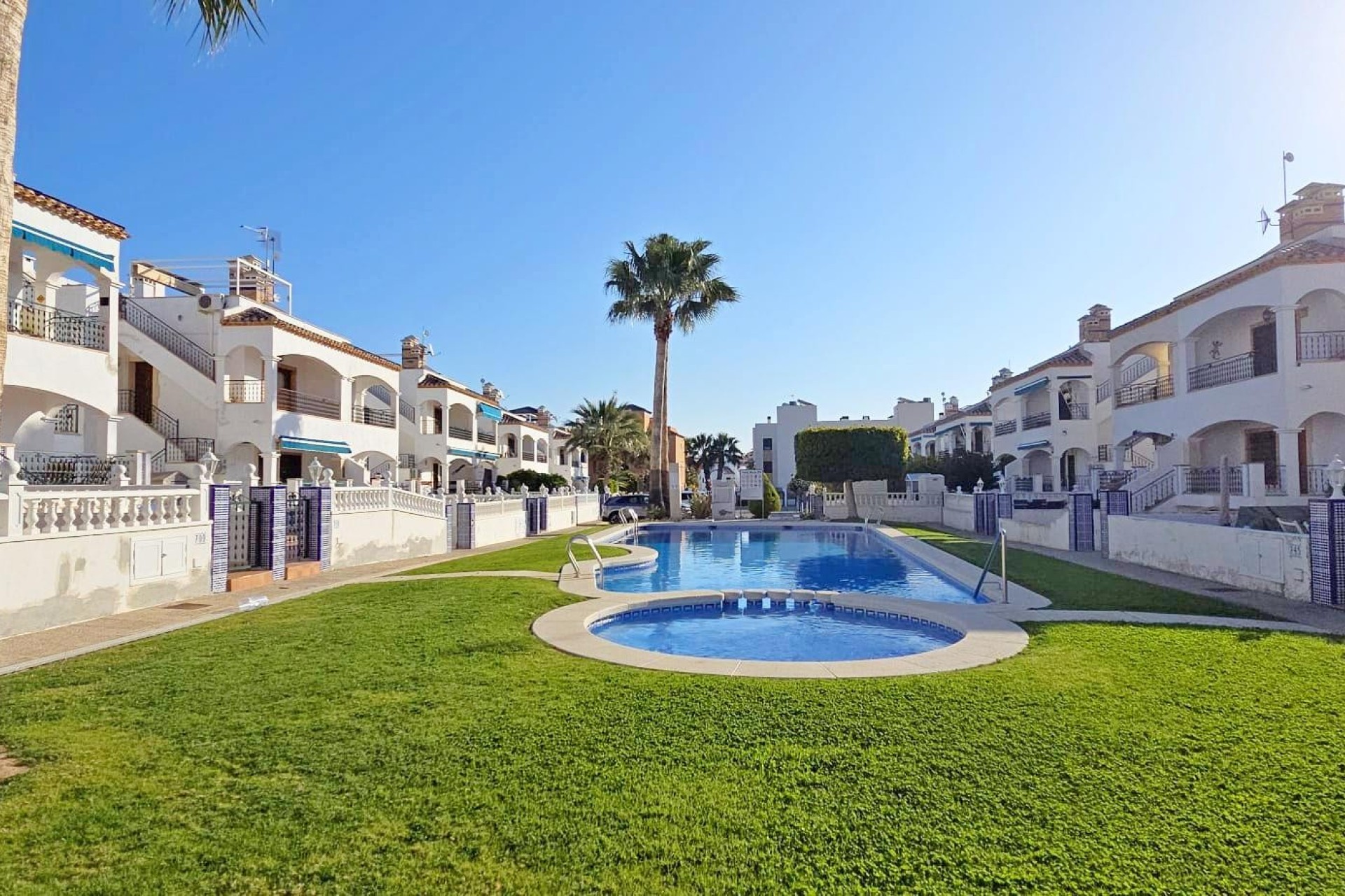 Resale - Apartment - Orihuela Costa - PAU 8
