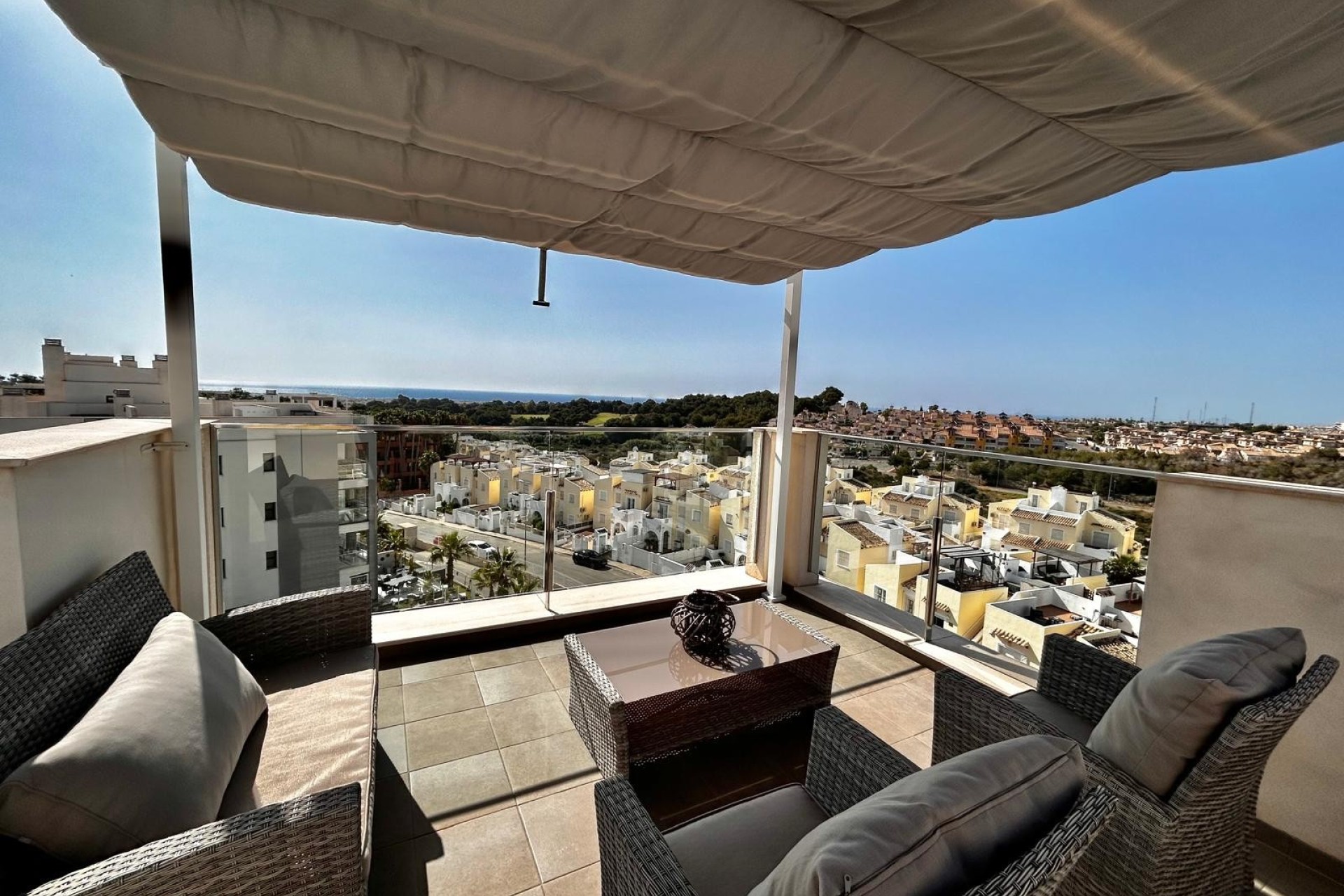 Resale - Apartment - Orihuela Costa - Villamartín