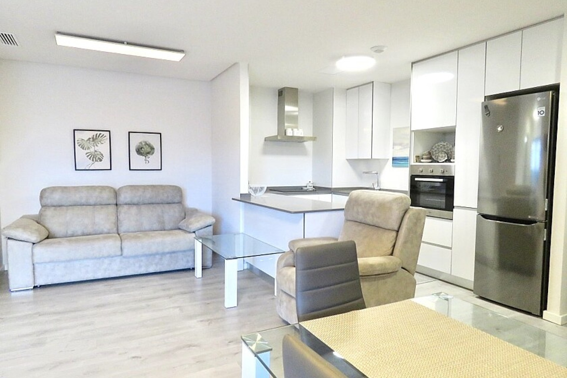 Resale - Apartment - Orihuela Costa - Villamartín