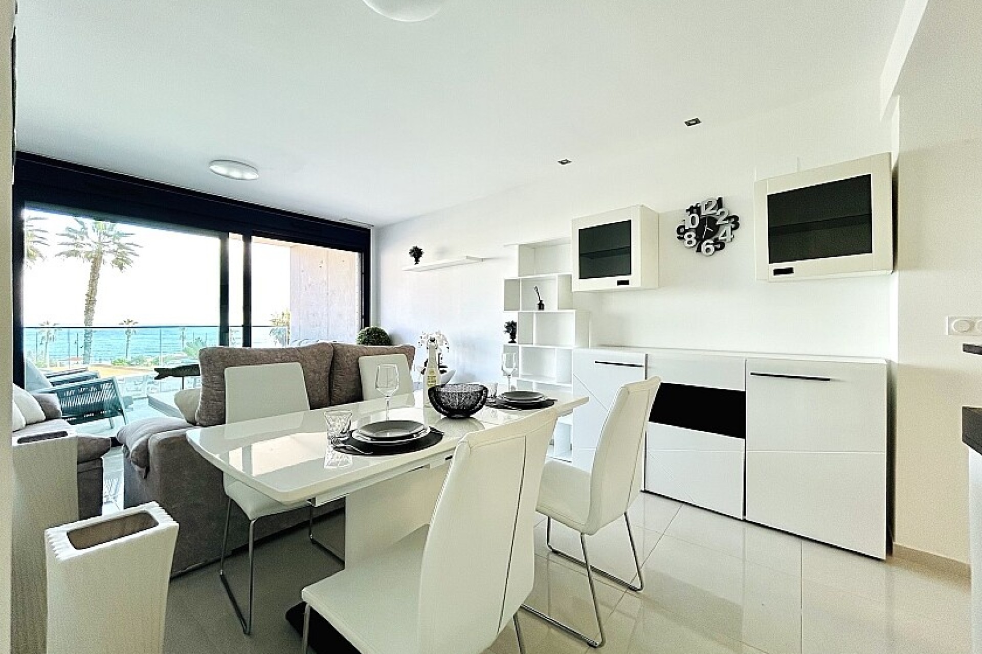 Resale - Apartment - Punta Prima