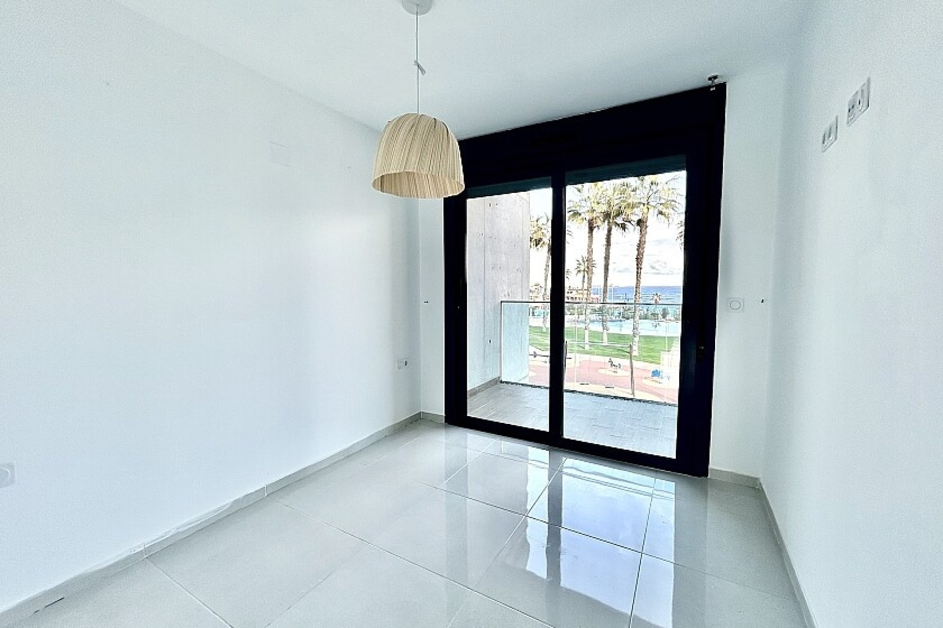 Resale - Apartment - Punta Prima
