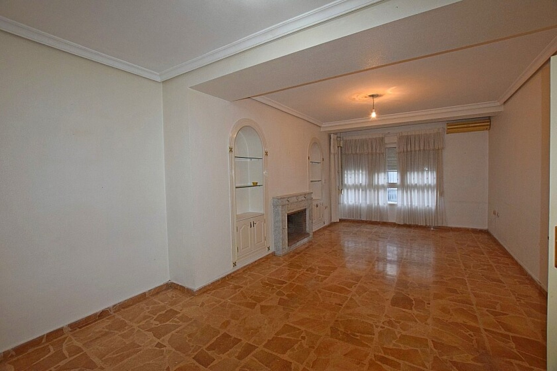 Resale - Apartment - Torrevieja - Centro ciudad