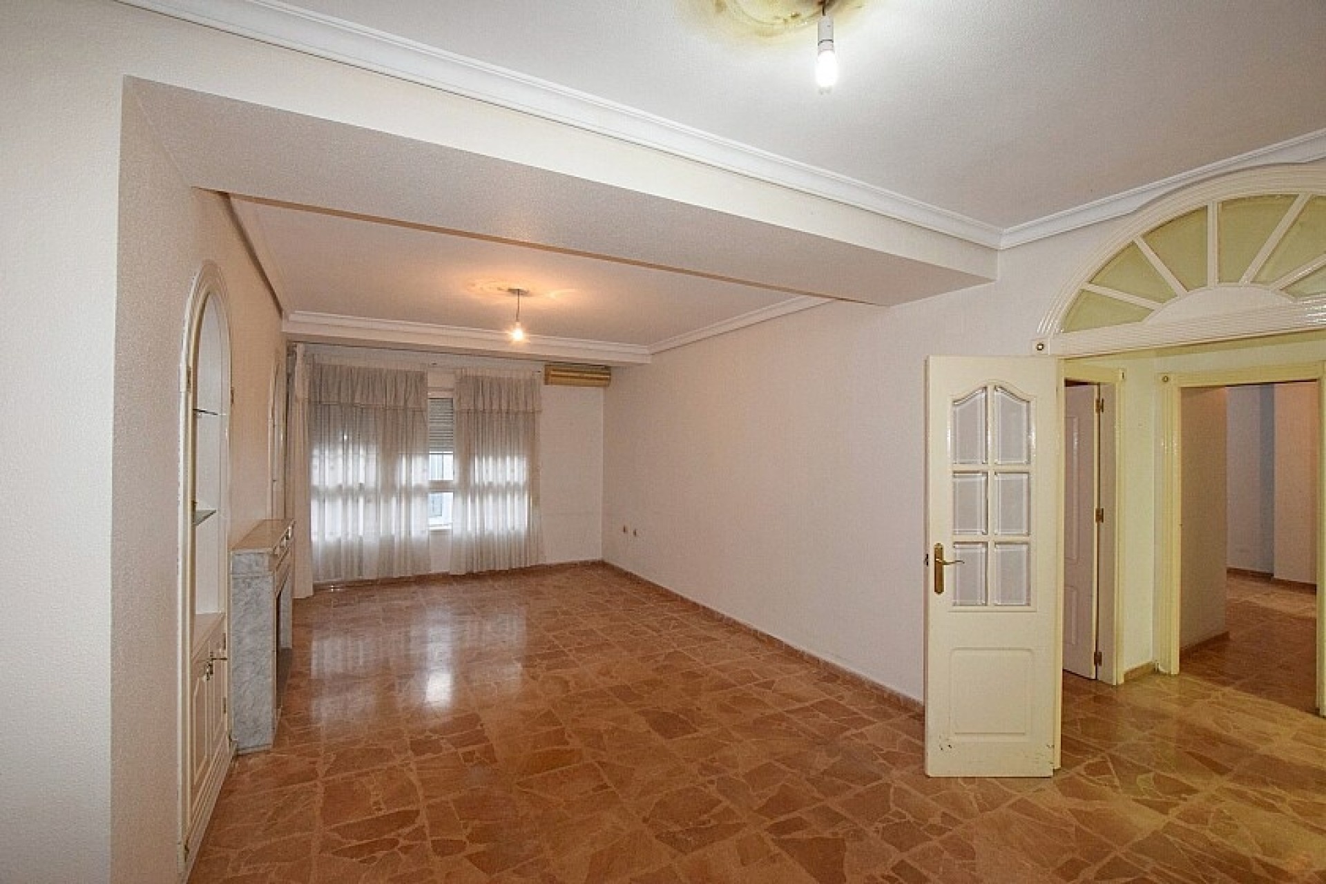 Resale - Apartment - Torrevieja - Centro ciudad