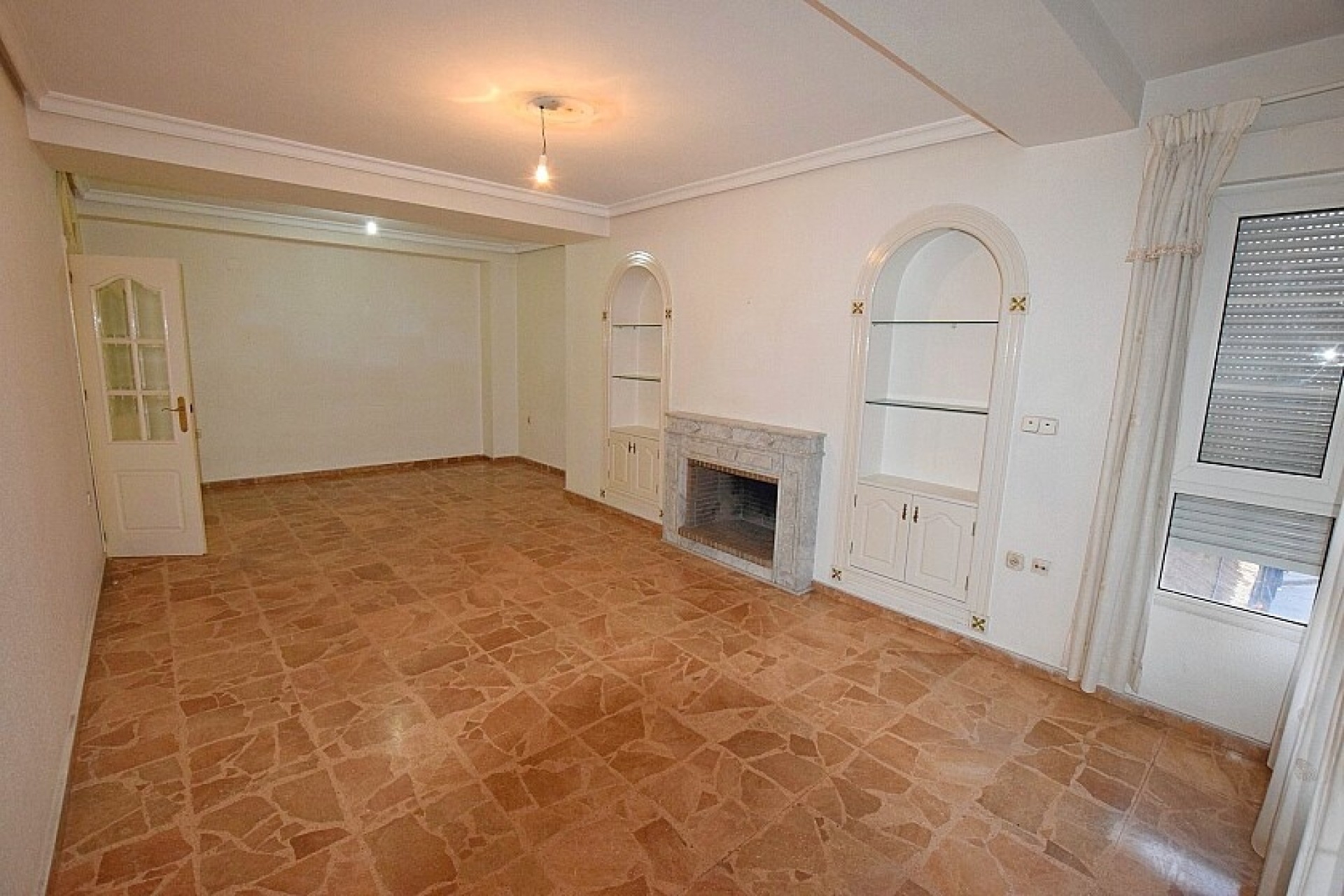 Resale - Apartment - Torrevieja - Centro ciudad