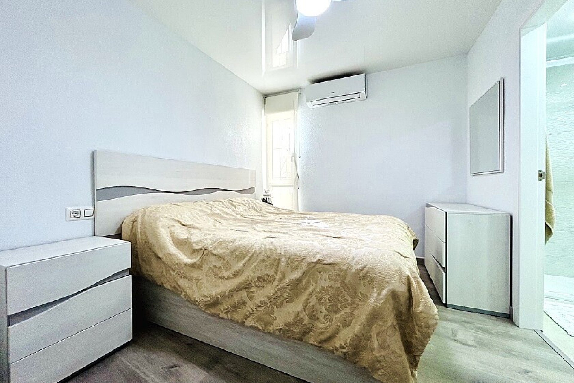 Resale - Apartment - Torrevieja - Nueva Torrevieja