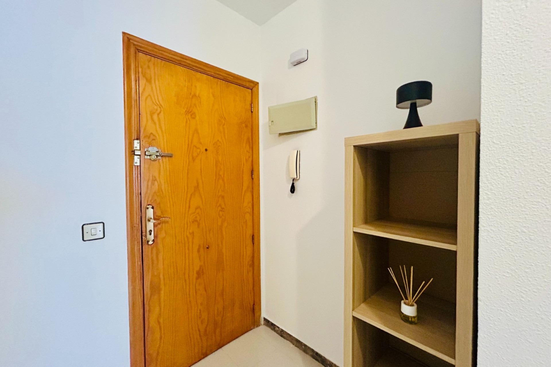 Resale - Apartment - Torrevieja - Playa de los Locos