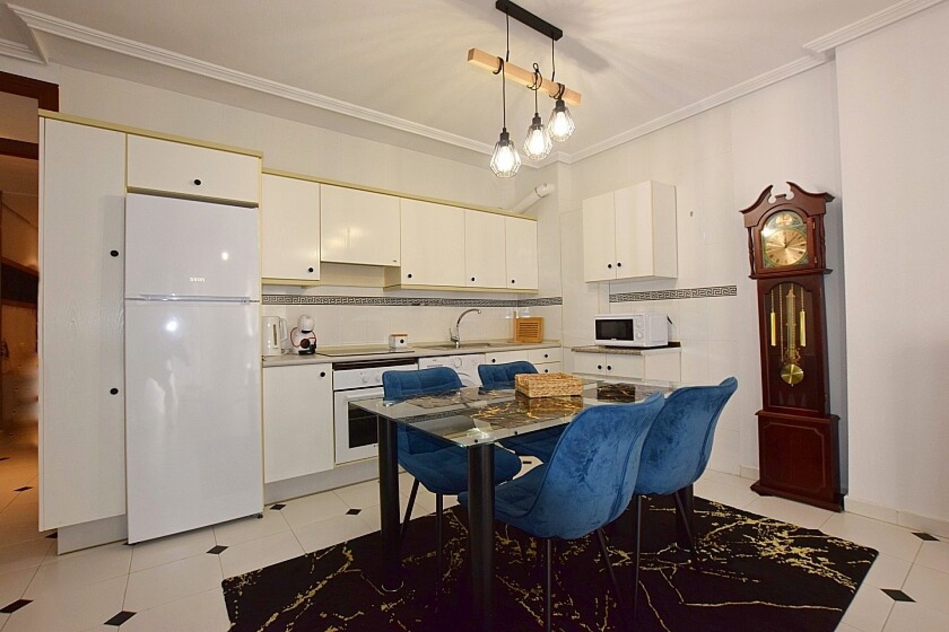 Resale - Apartment - Torrevieja - Playa de los Locos
