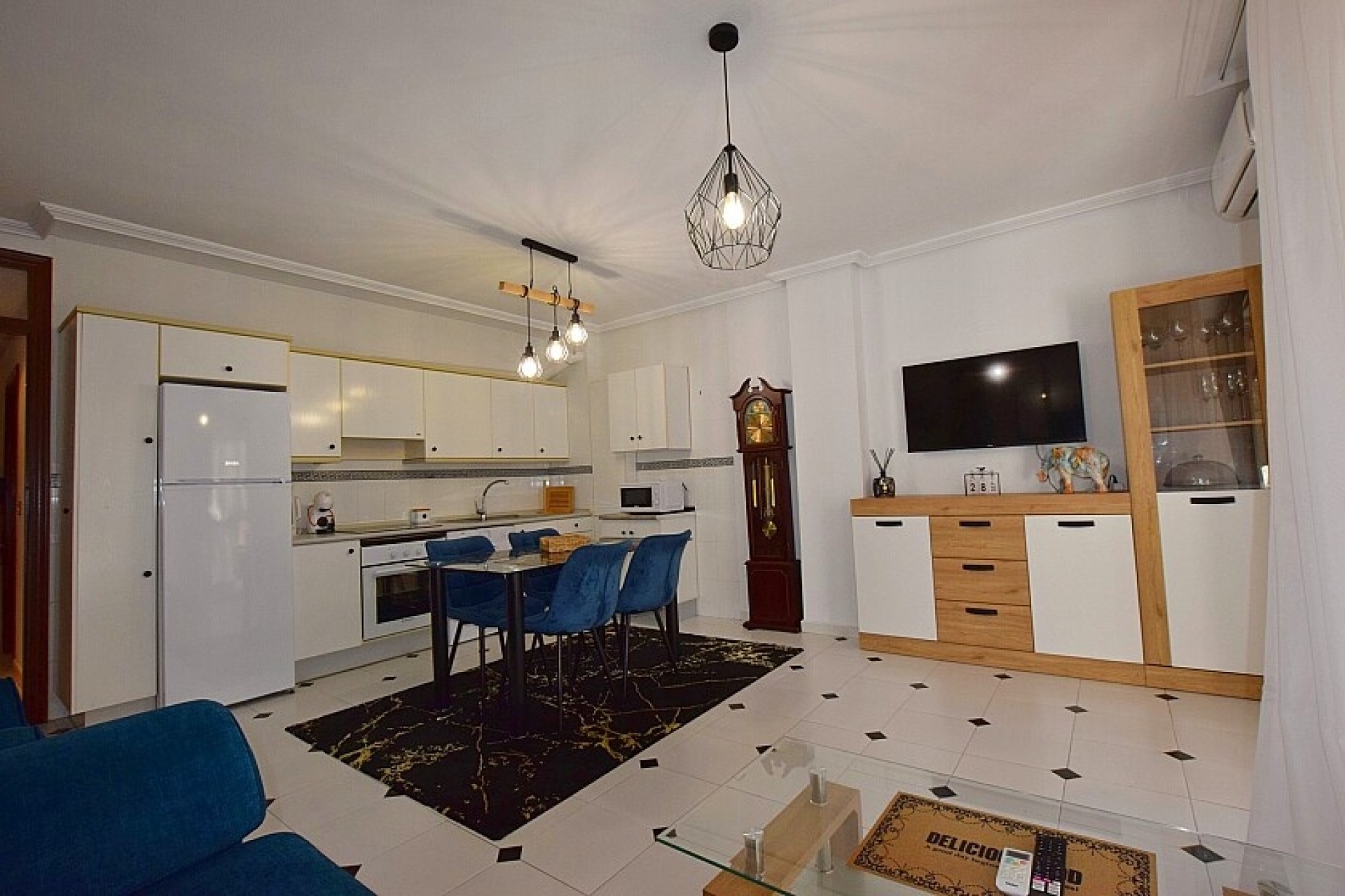 Resale - Apartment - Torrevieja - Playa de los Locos