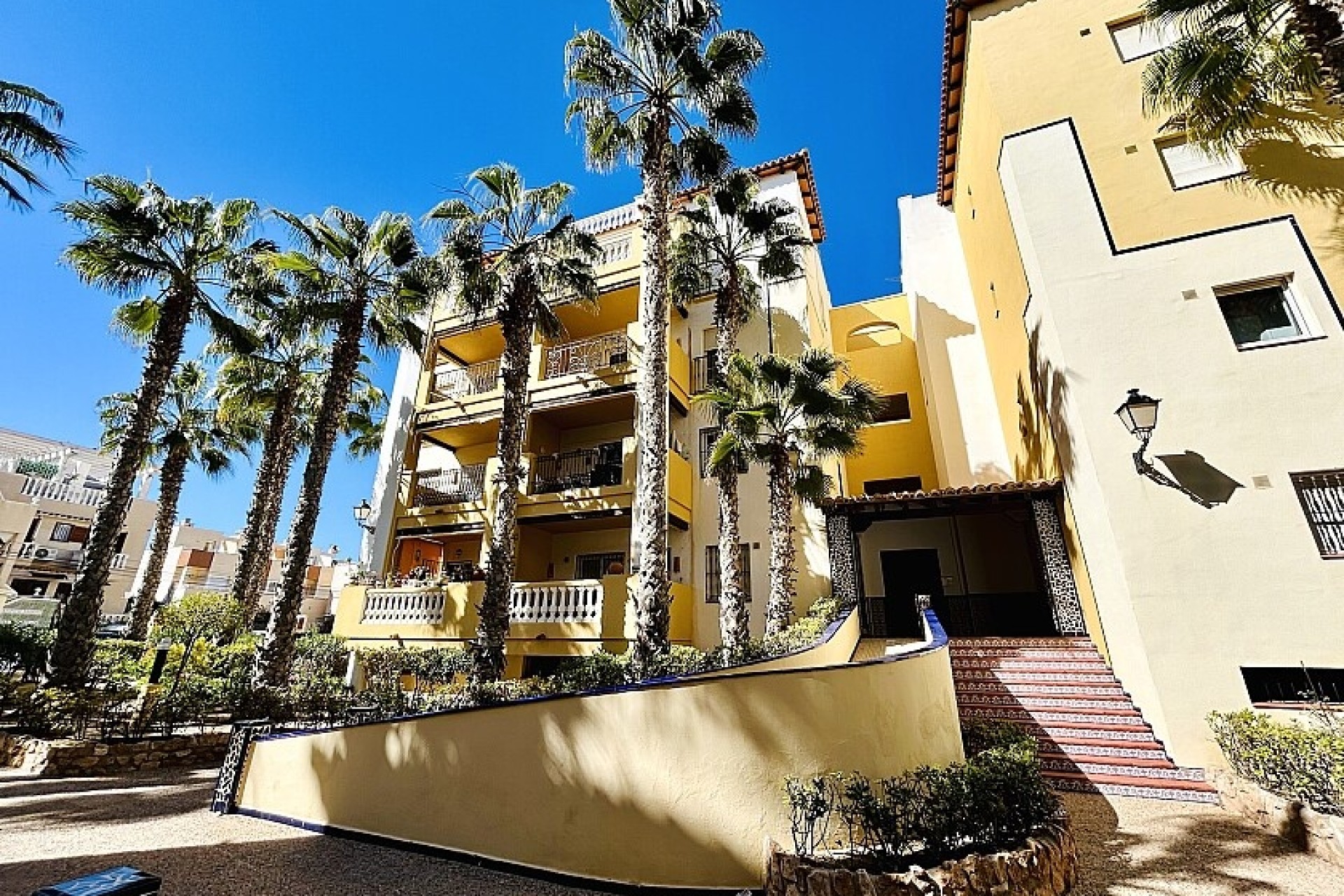 Resale - Apartment - Torrevieja - Playa de los Locos